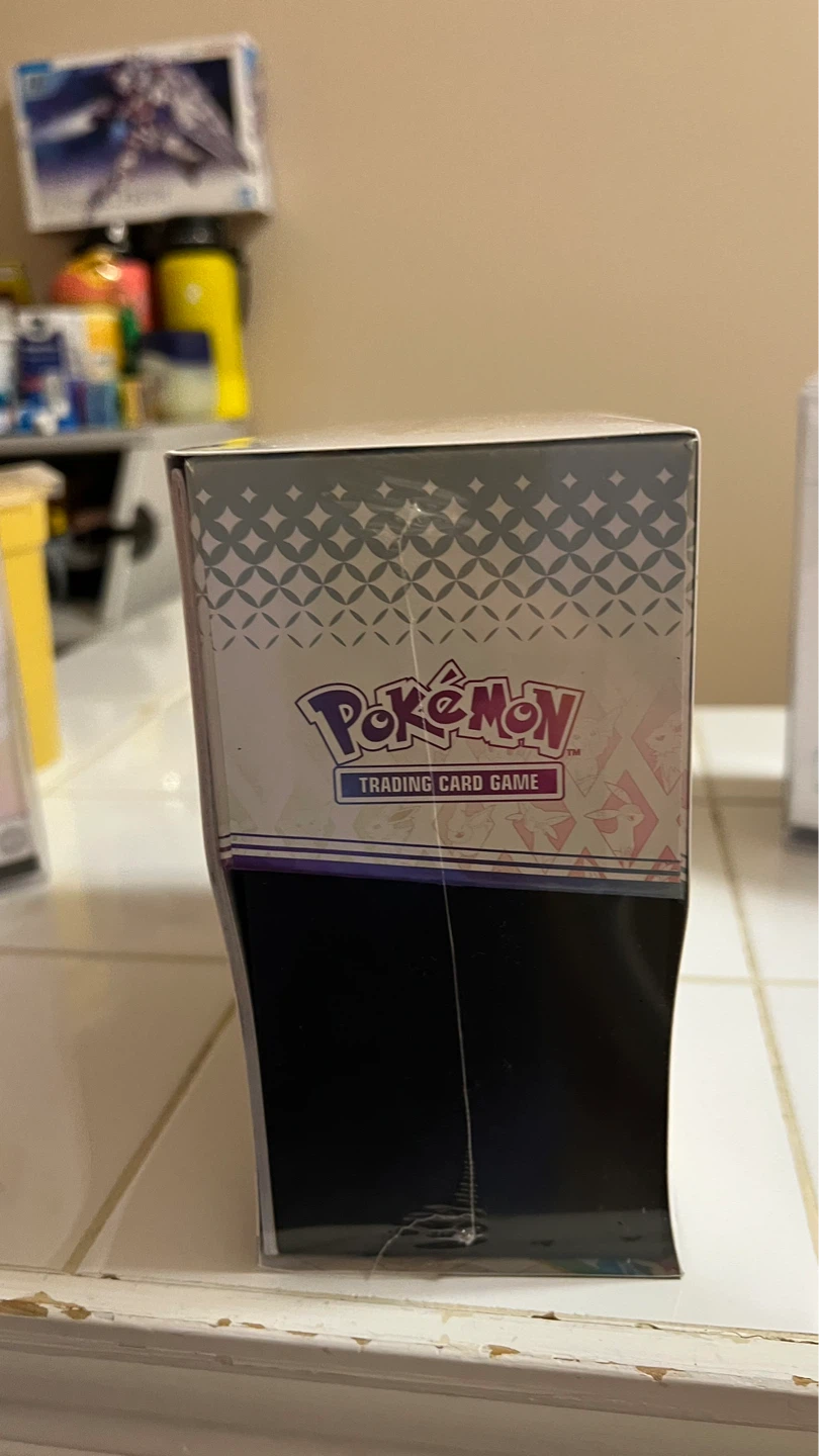 Pokemon Scarlet & Violet Prismatic Evolutions Elite Trainer Box - photo 3