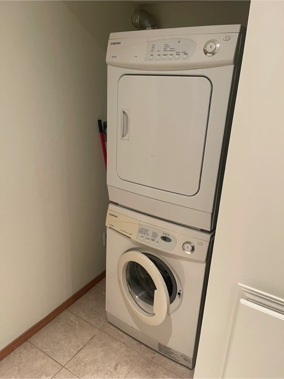 Semi Furnished basement in New Brighton - photo 2