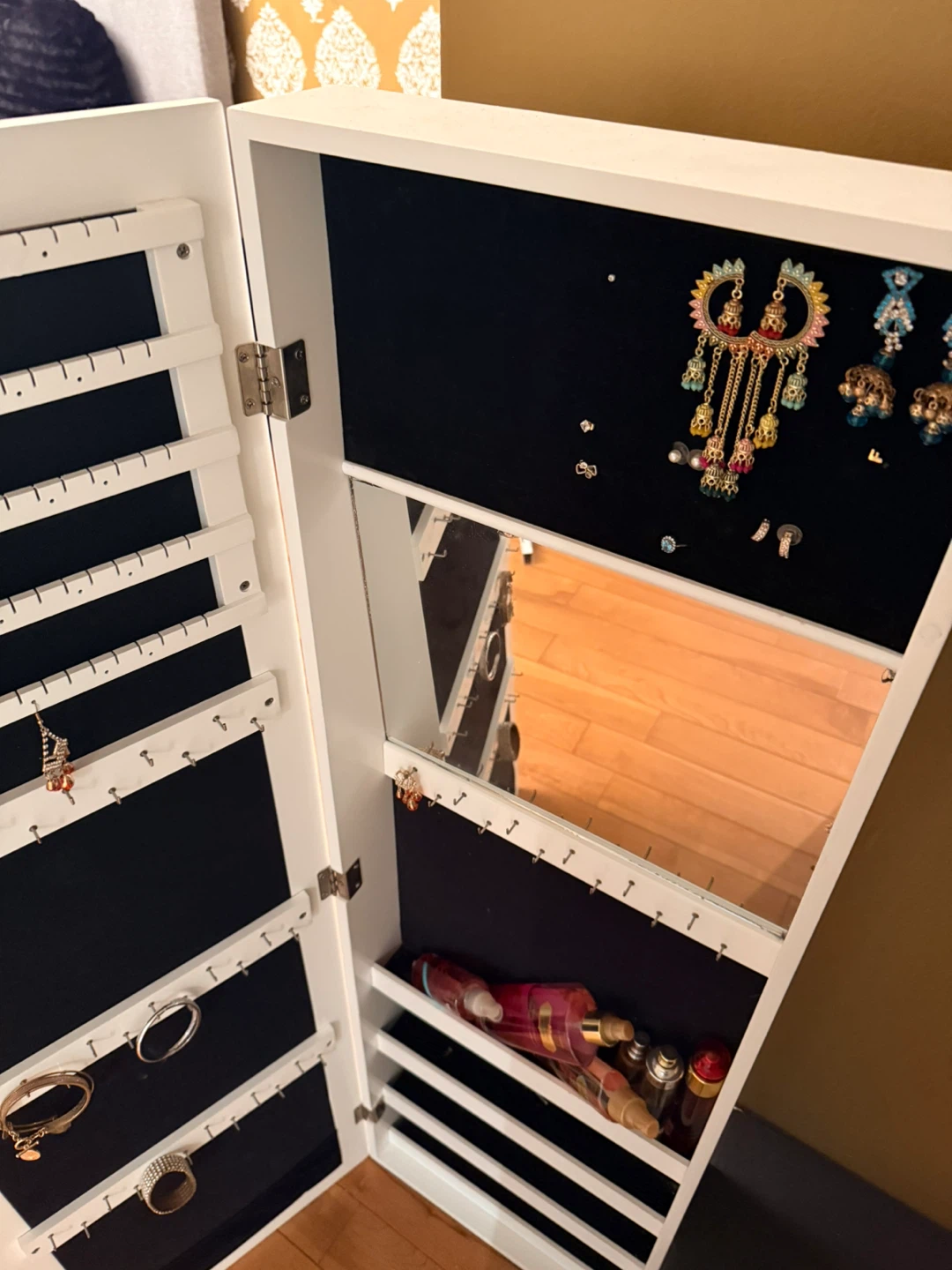 White Standing Jewelry Armoire Mirror - photo 3