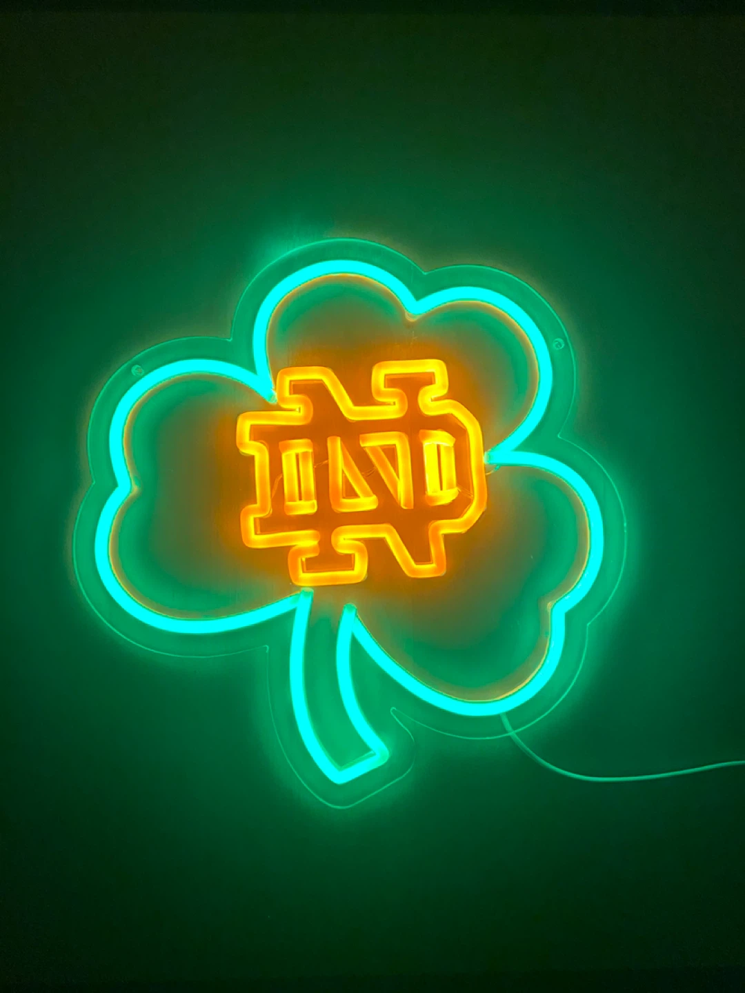 Notre Dame LED Neon Shamrock Sign - Great Condition - photo 5