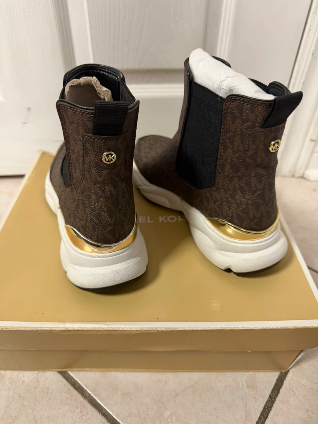 Michael Kors Katrina Bootie Brown/Black Size 5M - photo 2