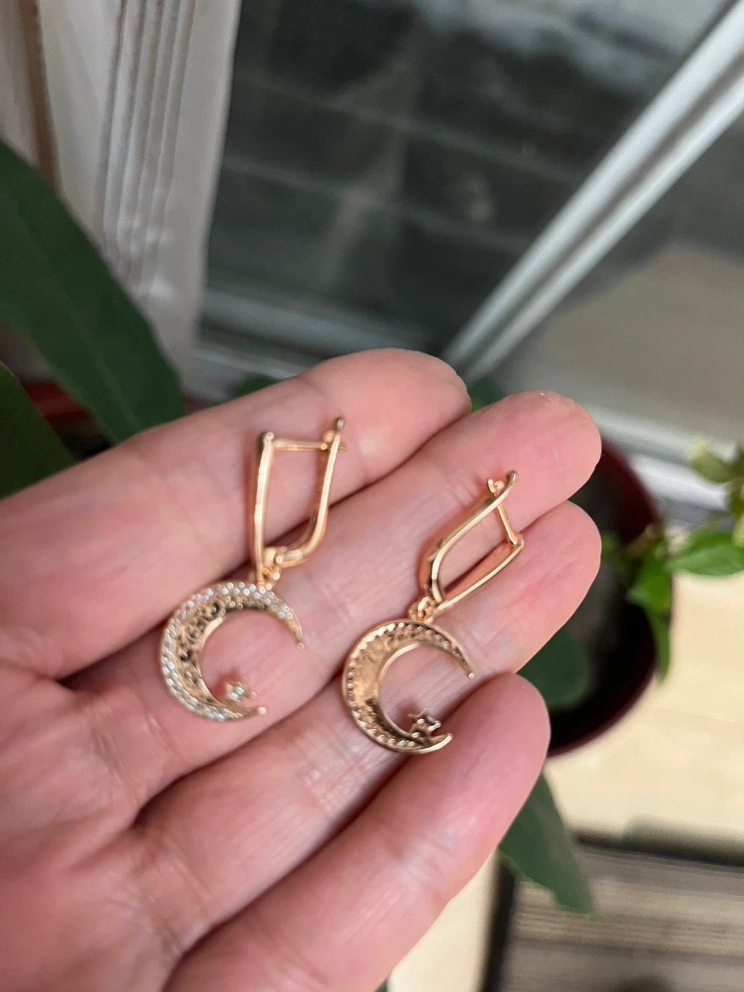 Gold plated  Moon & Star Dangle Earrings - photo 3