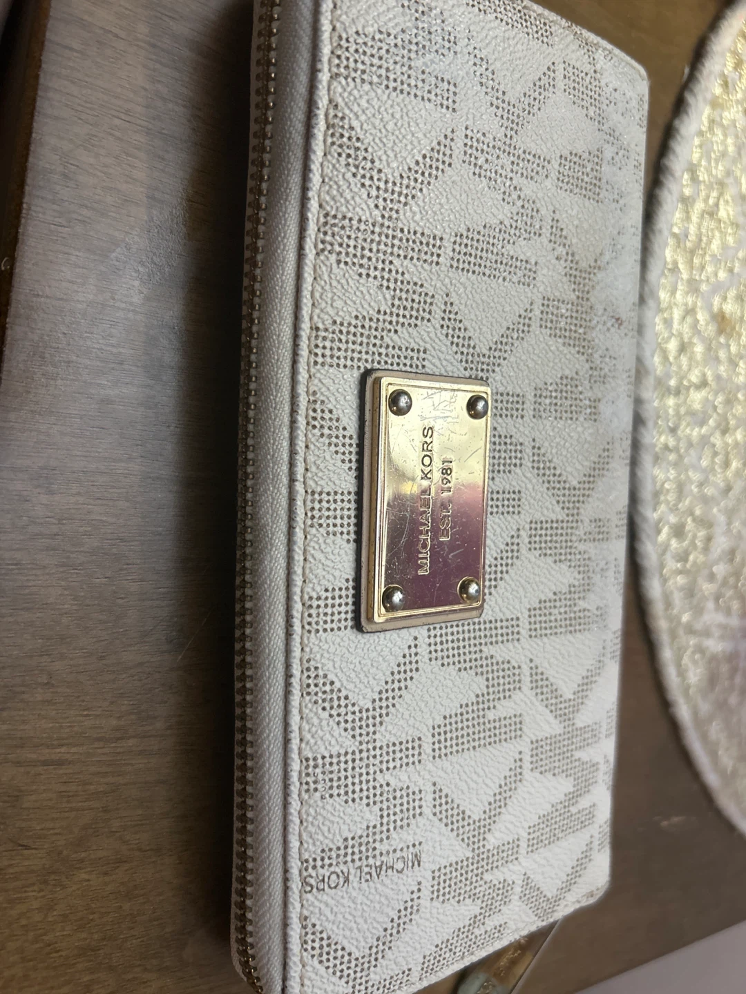 Michael Kors Zip Around Wallet - photo 2