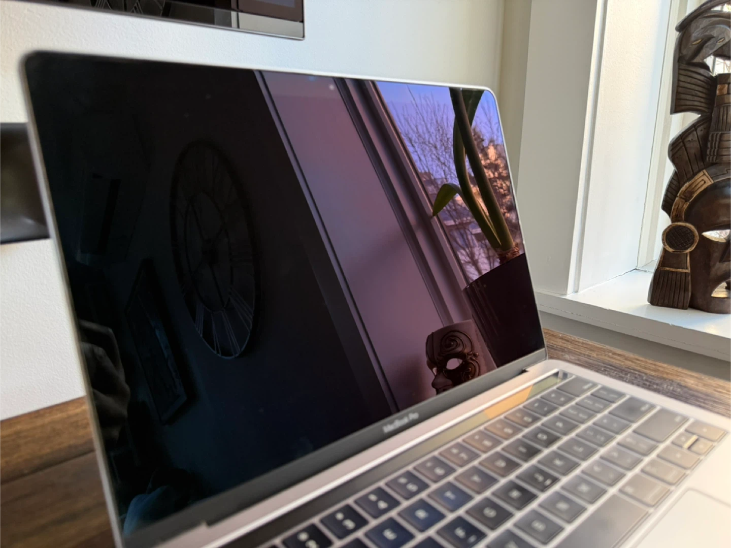 Apple MacBook Pro Laptop - photo 3