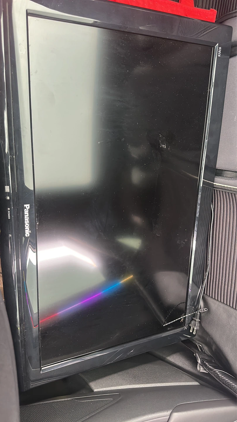 Panasonic Viera 32” TV(TC-L32X1) - photo 2
