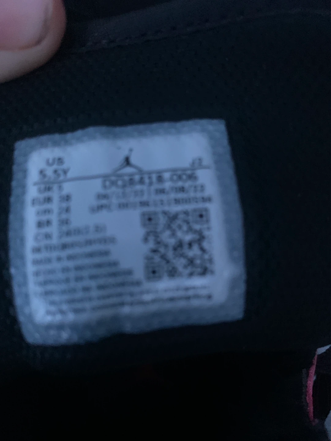 Air Jordan 1 Mid SE Shoes - photo 4