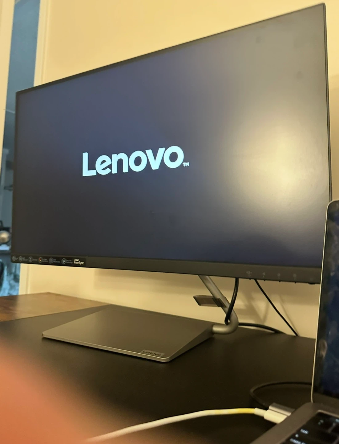 Lenovo Monitor - photo 2
