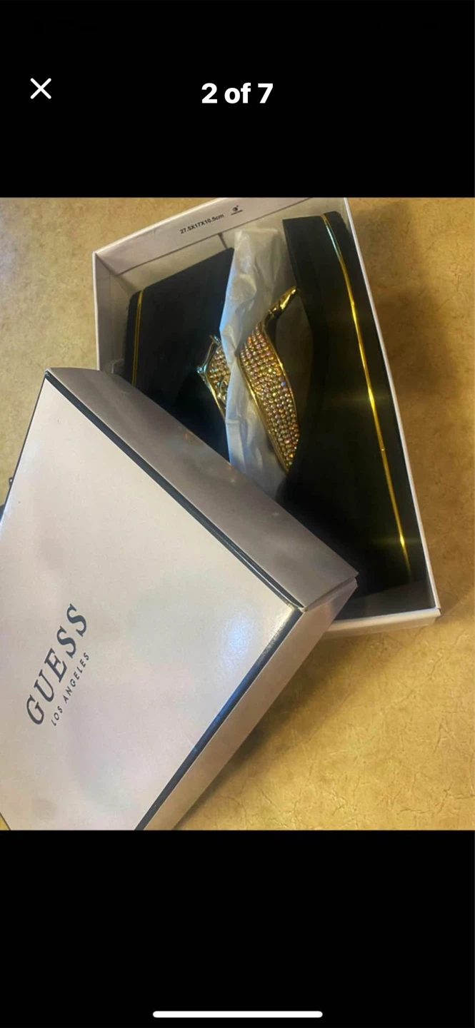 ✨Guess Wedge Flip Flops - Black/Gold - photo 3