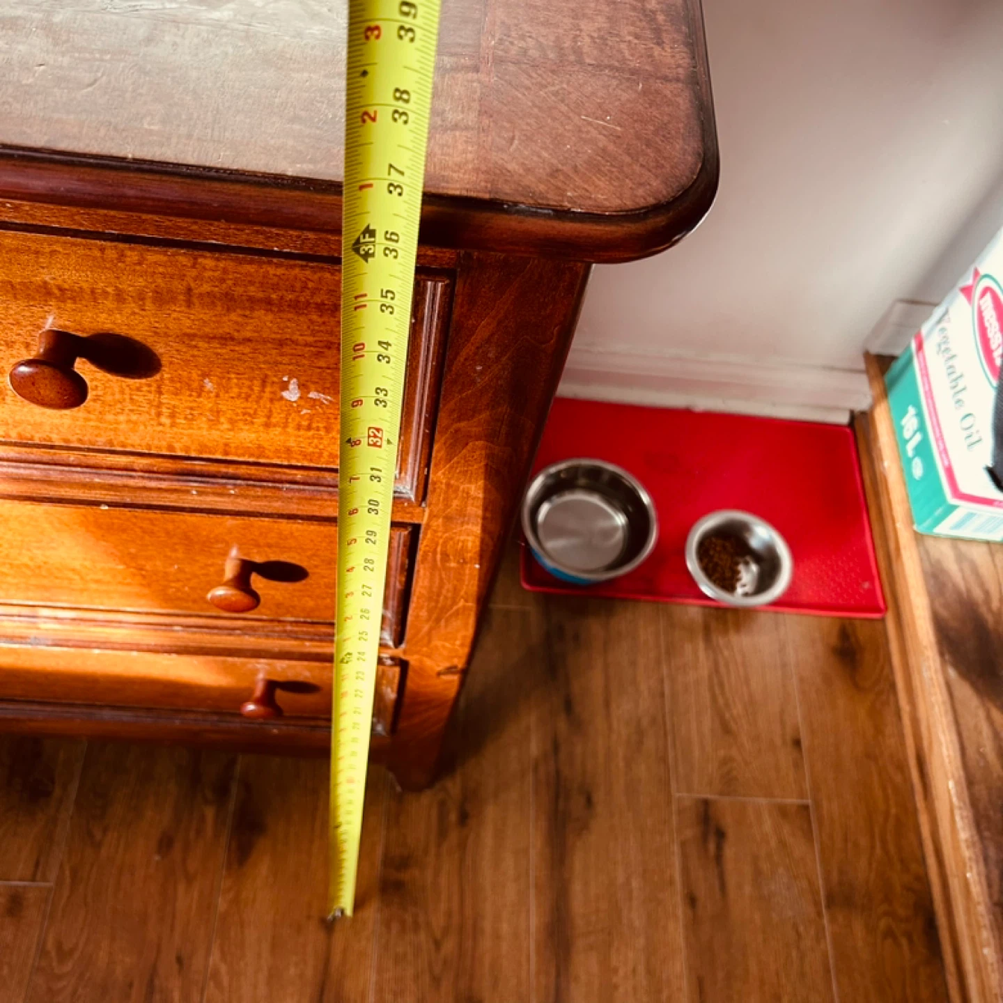Solid Wood Dresser - 8 Drawers - photo 4