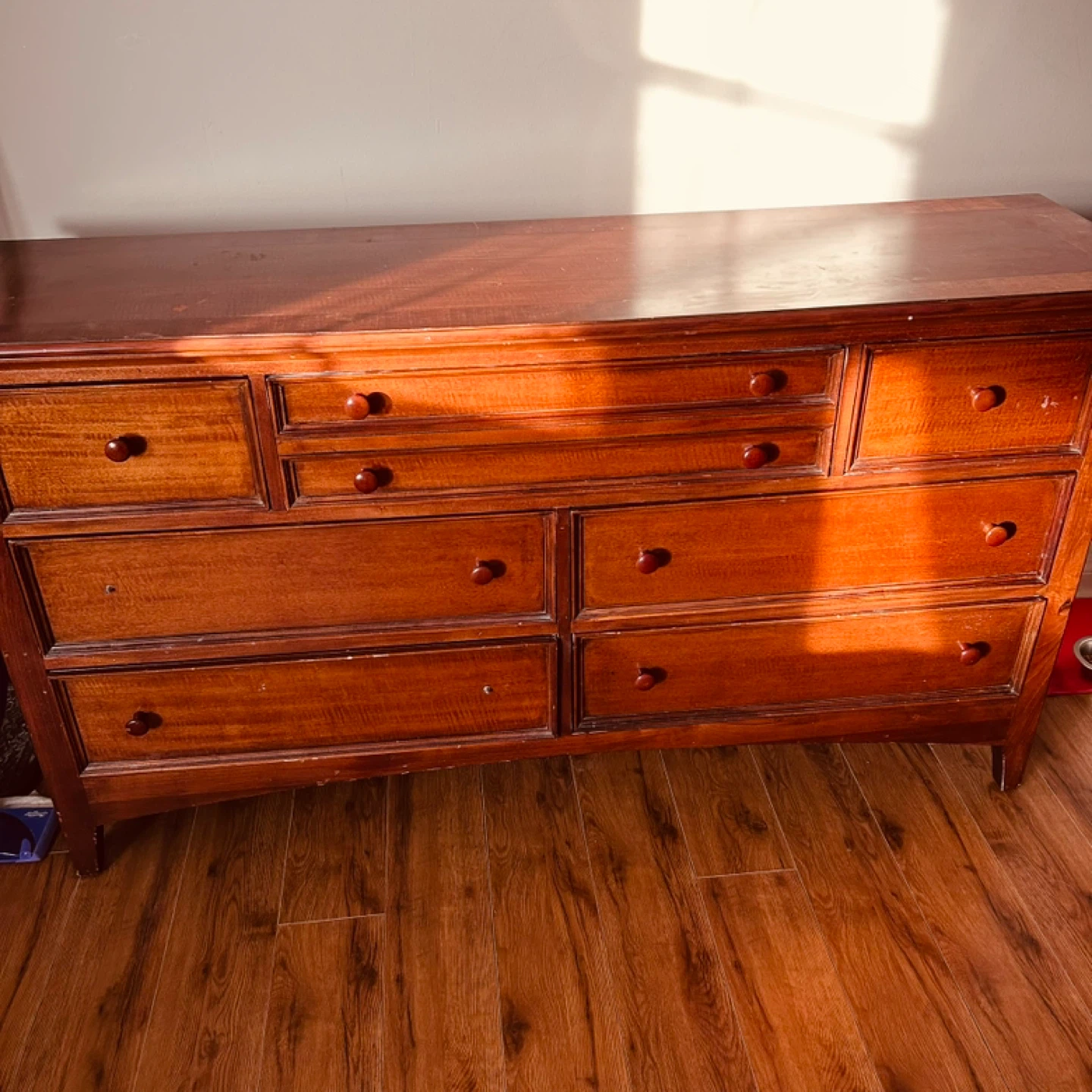 Solid Wood Dresser - 8 Drawers - photo 2