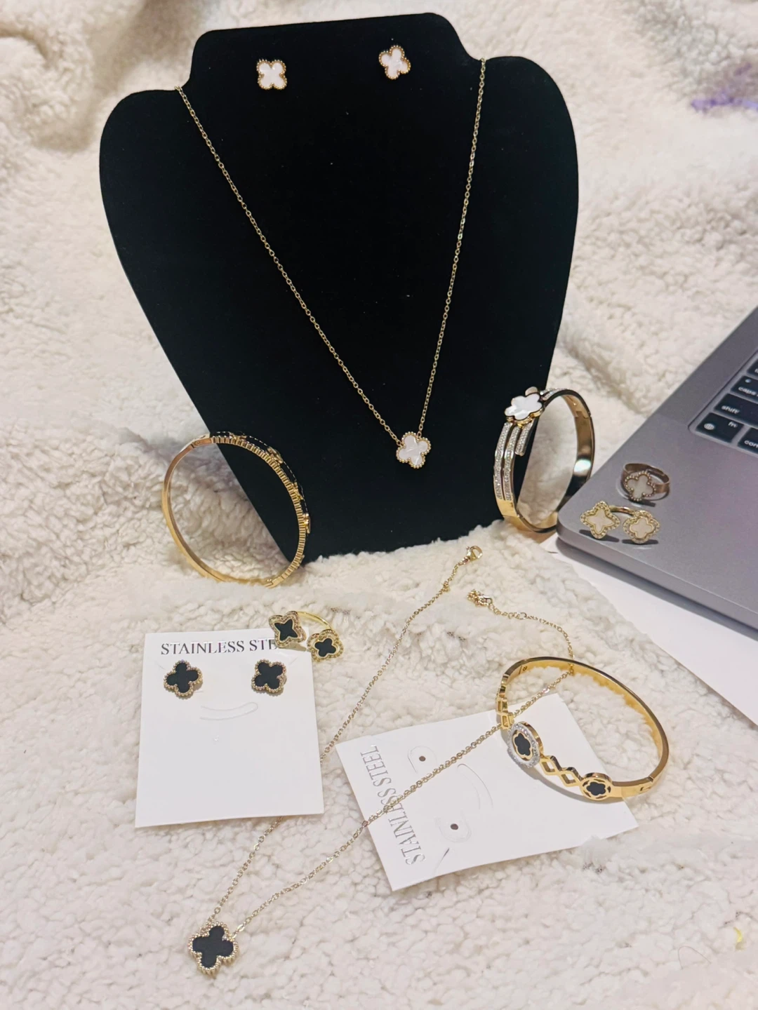 Gold Tone Clover Necklace & Earring Set