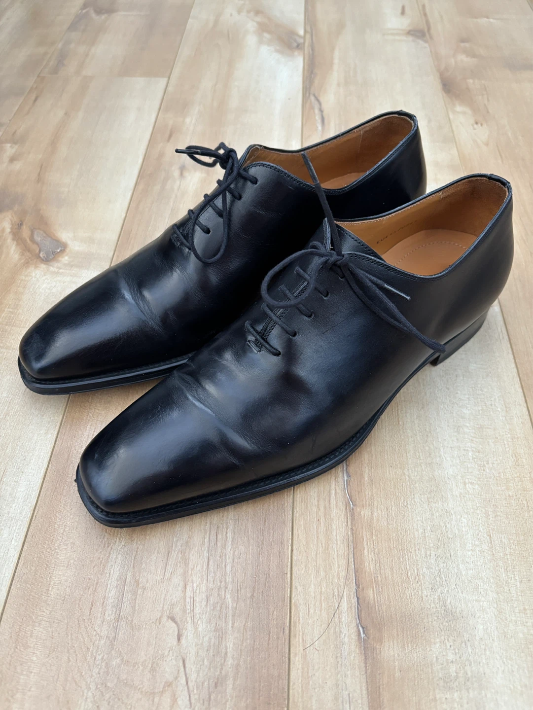 Magnanni Crucero Calfskin Wholecut Oxfords
