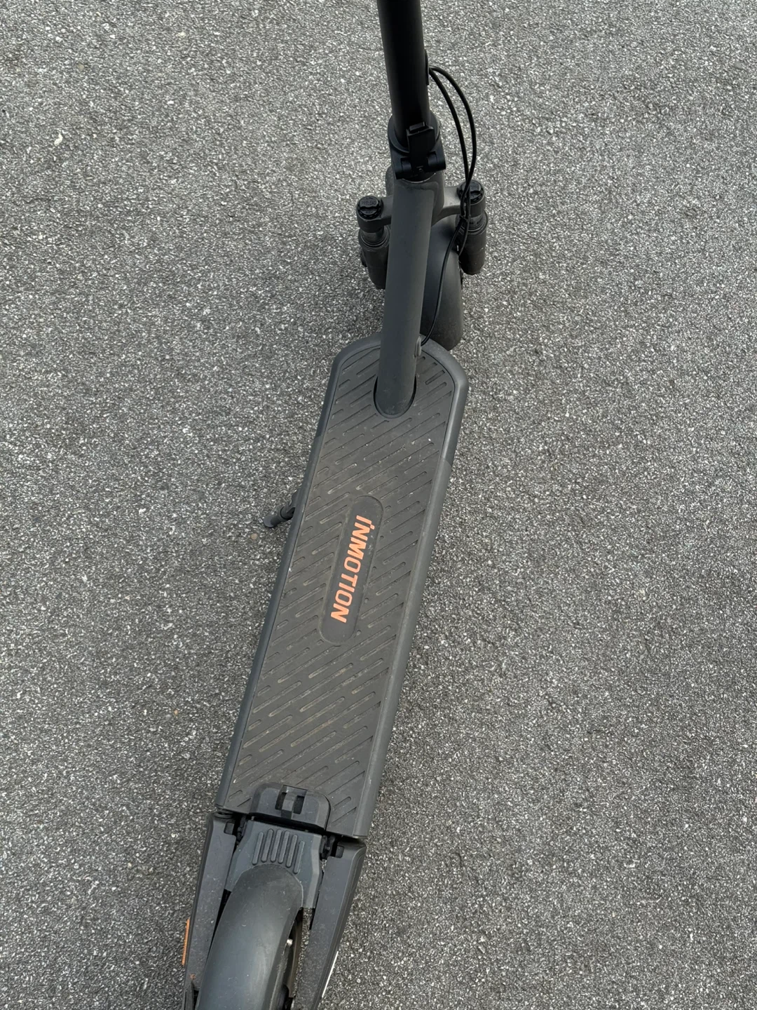 INMOTION S1F Electric Scooter – Black | 854 km | Fast Sale! - photo 5