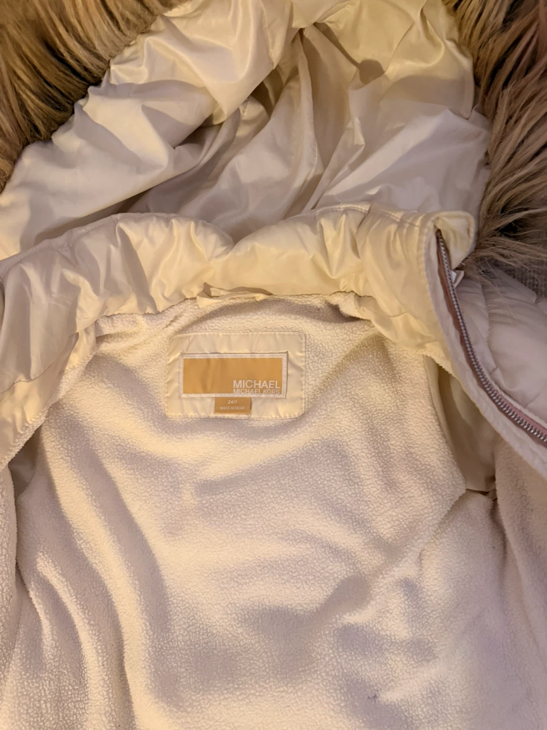 Michael Kors Cream Puffer Jacket with Faux Fur Hood - photo 5