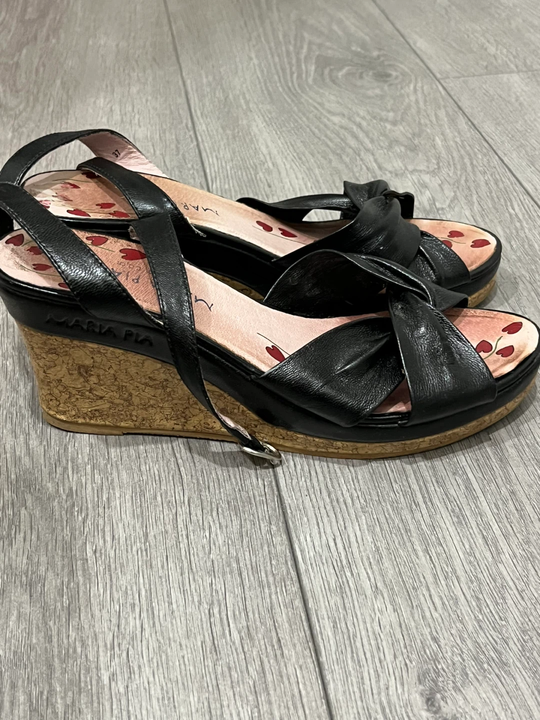 Maria Pia Black Wedge Sandals - photo 2