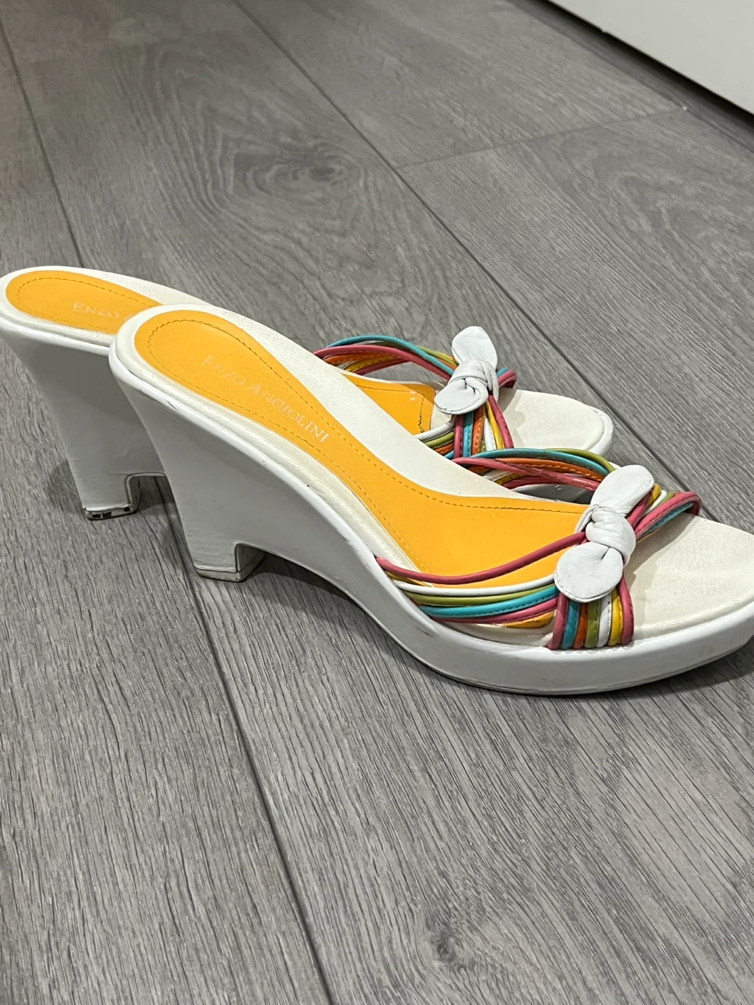 Enzo Angiolini White Wedge Sandals with Colourful Straps - photo 2