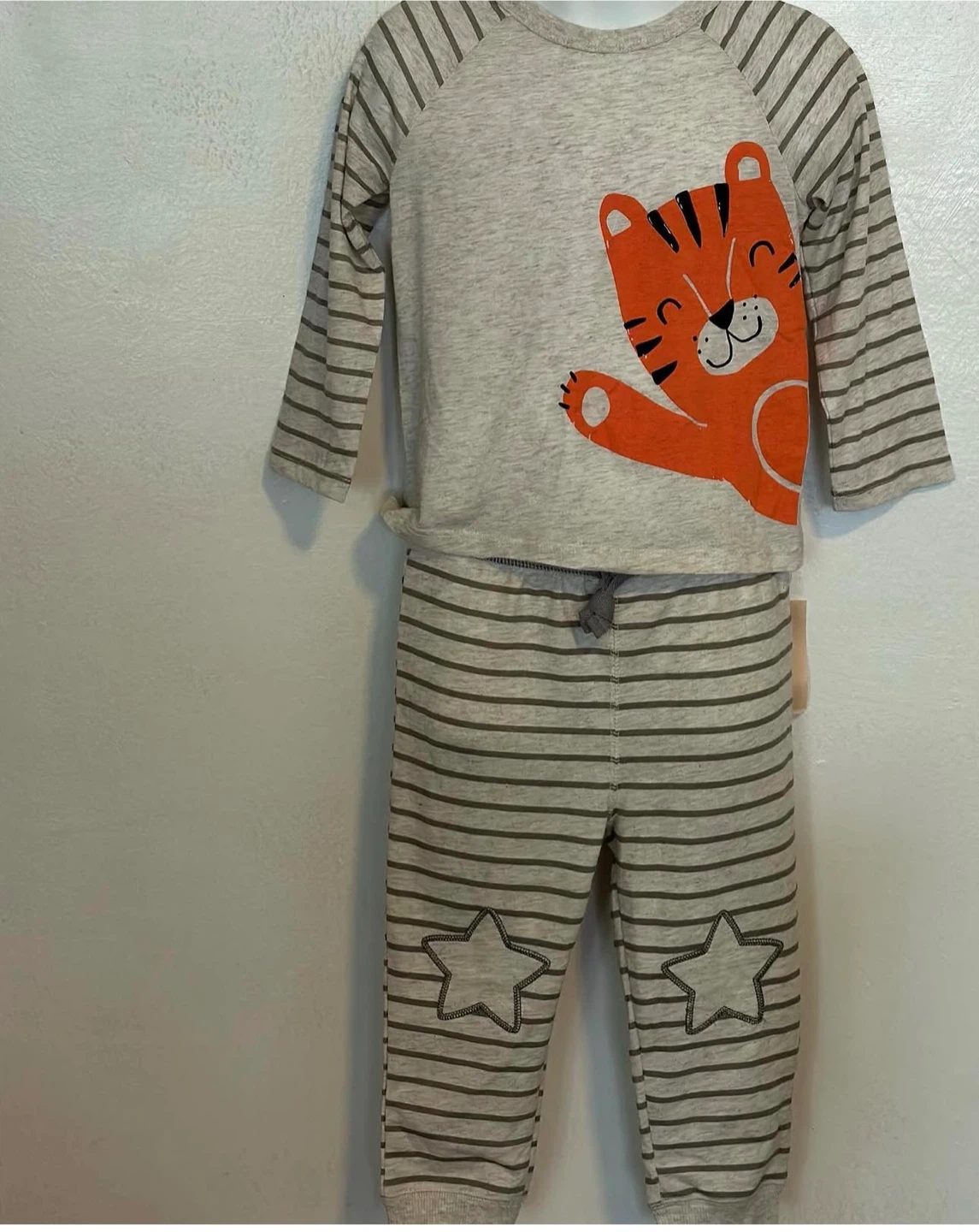 BOYS 2PC JOGGERS SUIT( SIZE:24 MONTHS)