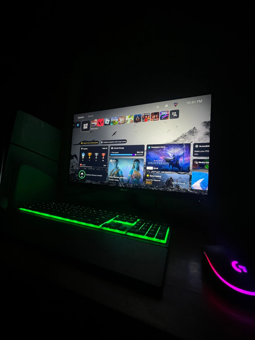 Gaming Monitor with fast IPS, 180Hz, 1ms response time