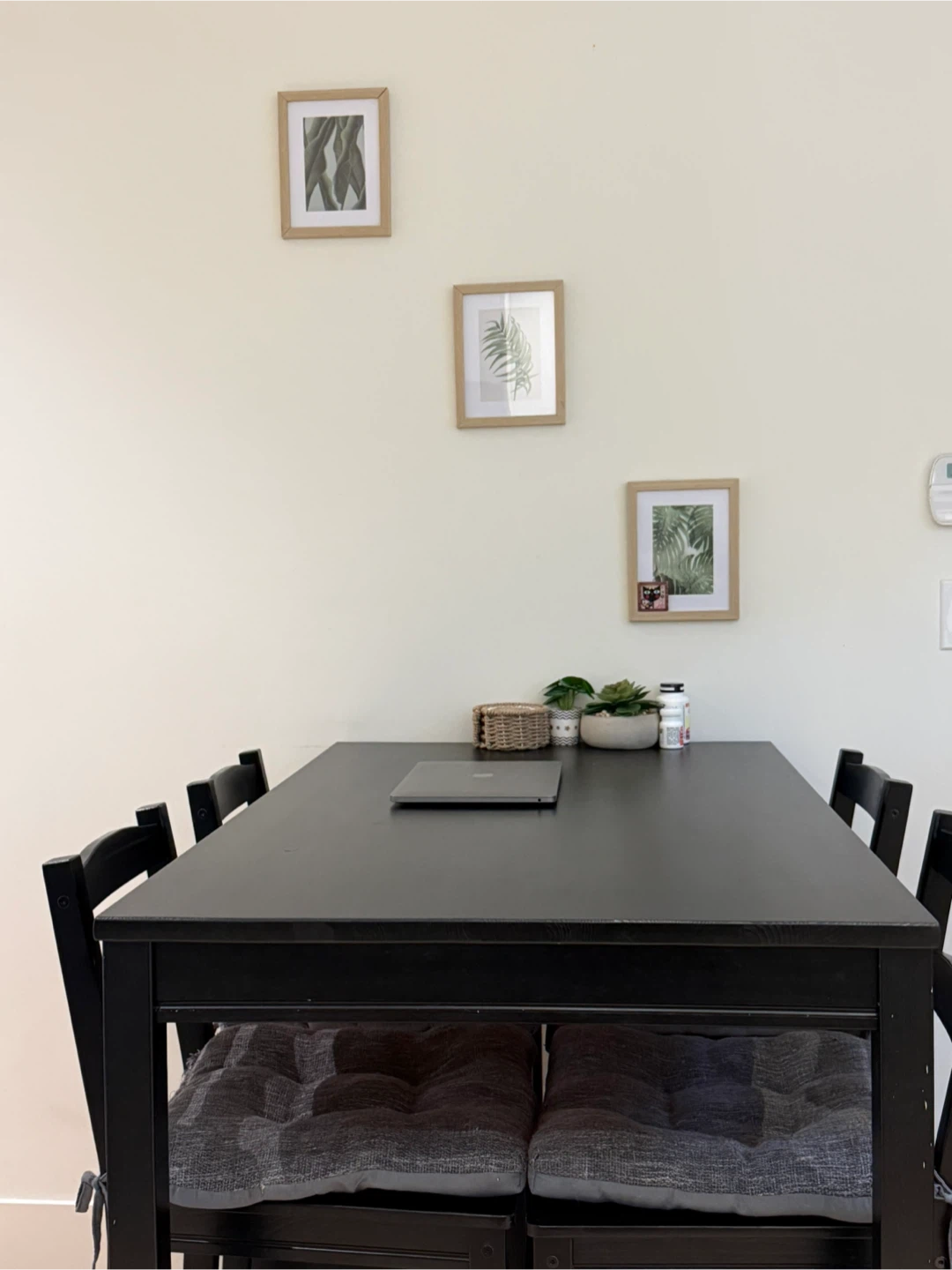 IKEA dining table + 4 chairs - Black - photo 2