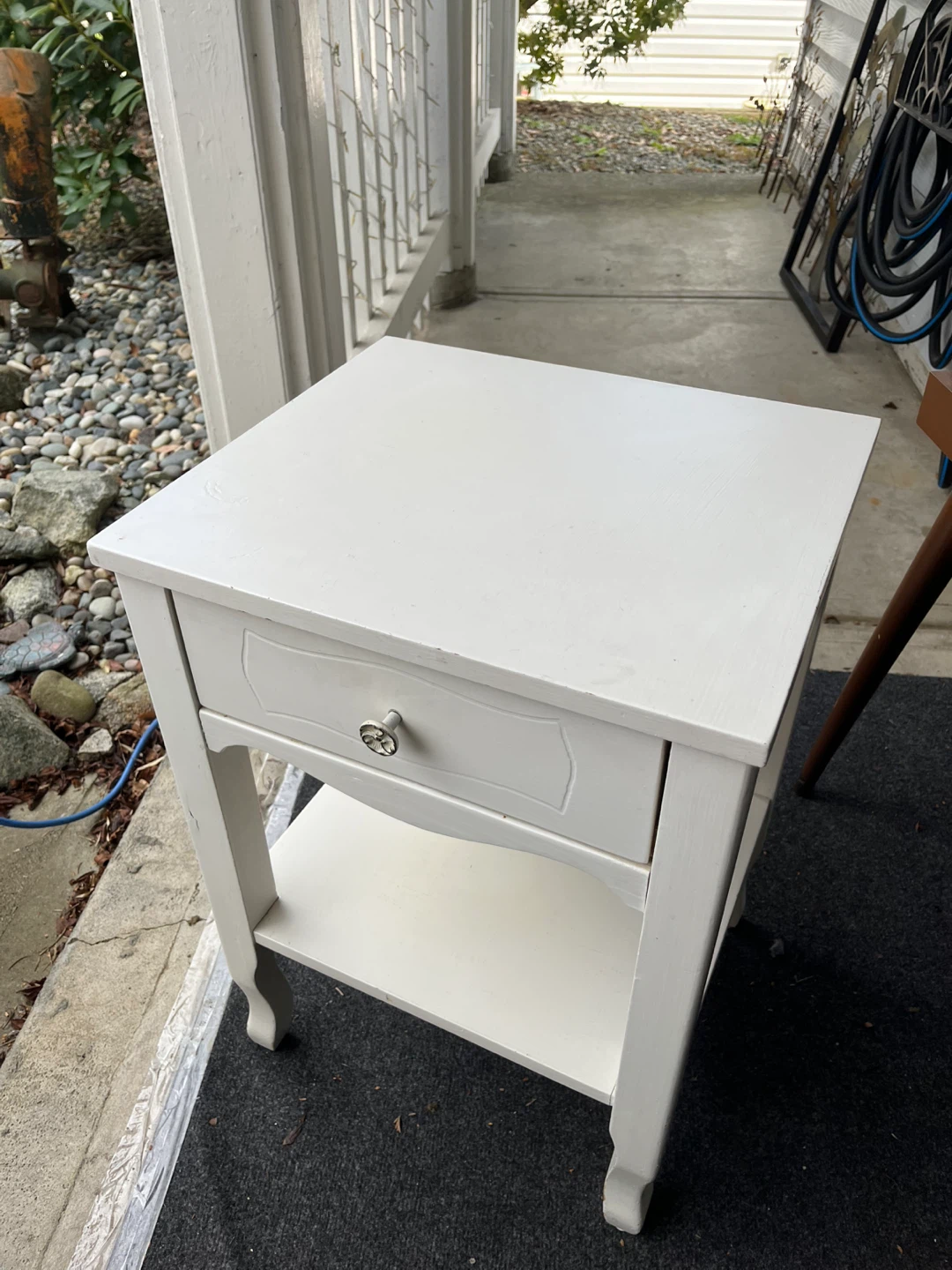 Vintage Cute Nightstand - photo 5