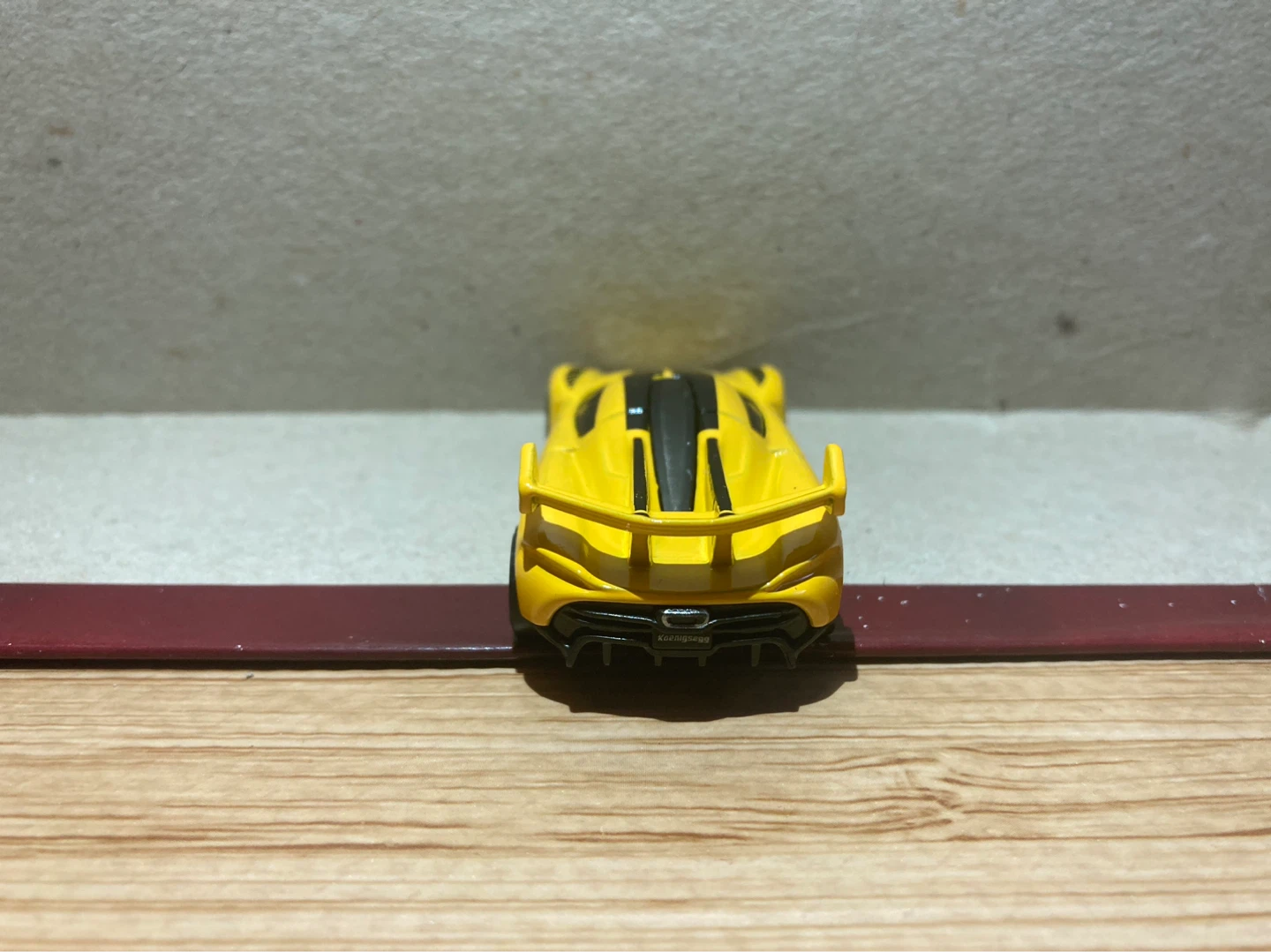 Hot Wheels Loose / 2020 Koenigsegg Jesko / Yellow - photo 4