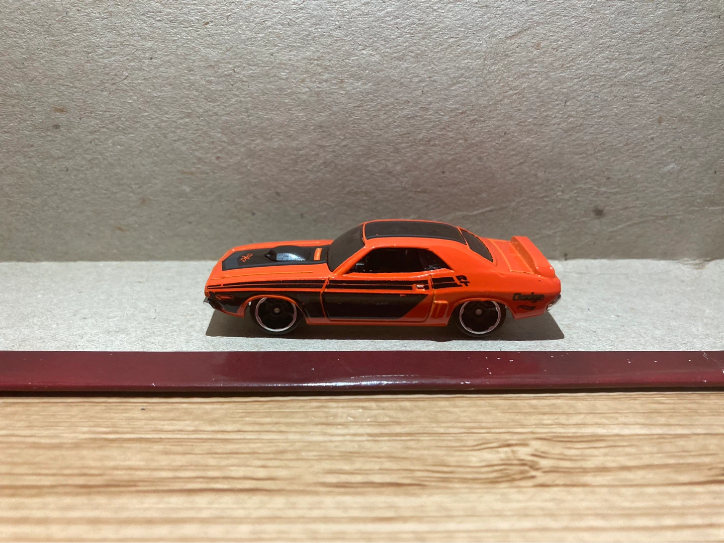 Hot Wheels Loose / 71 Dodge Challenger / Orange - photo 3