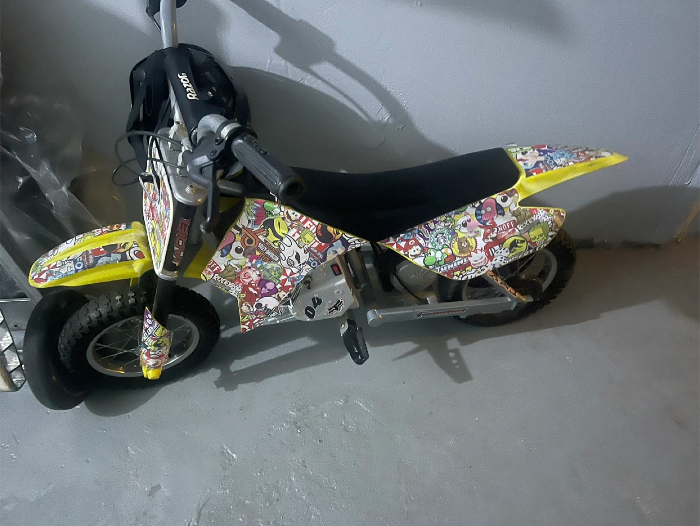 Razor Electric Dirt Bike with Helmet - photo 2