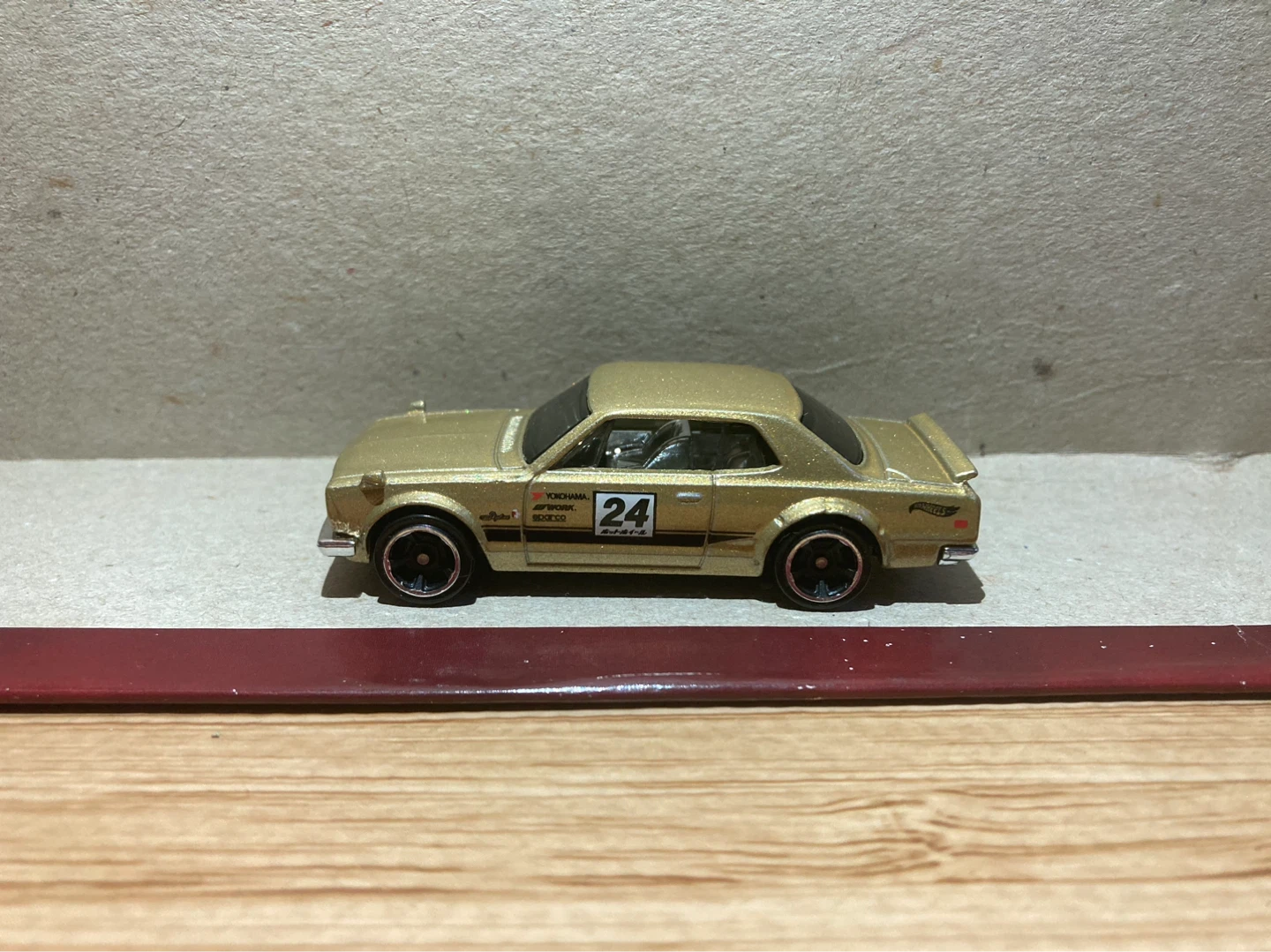 Hot Wheels Loose / 1971 Nissan Skyline H/T 2000 GT-R - photo 3