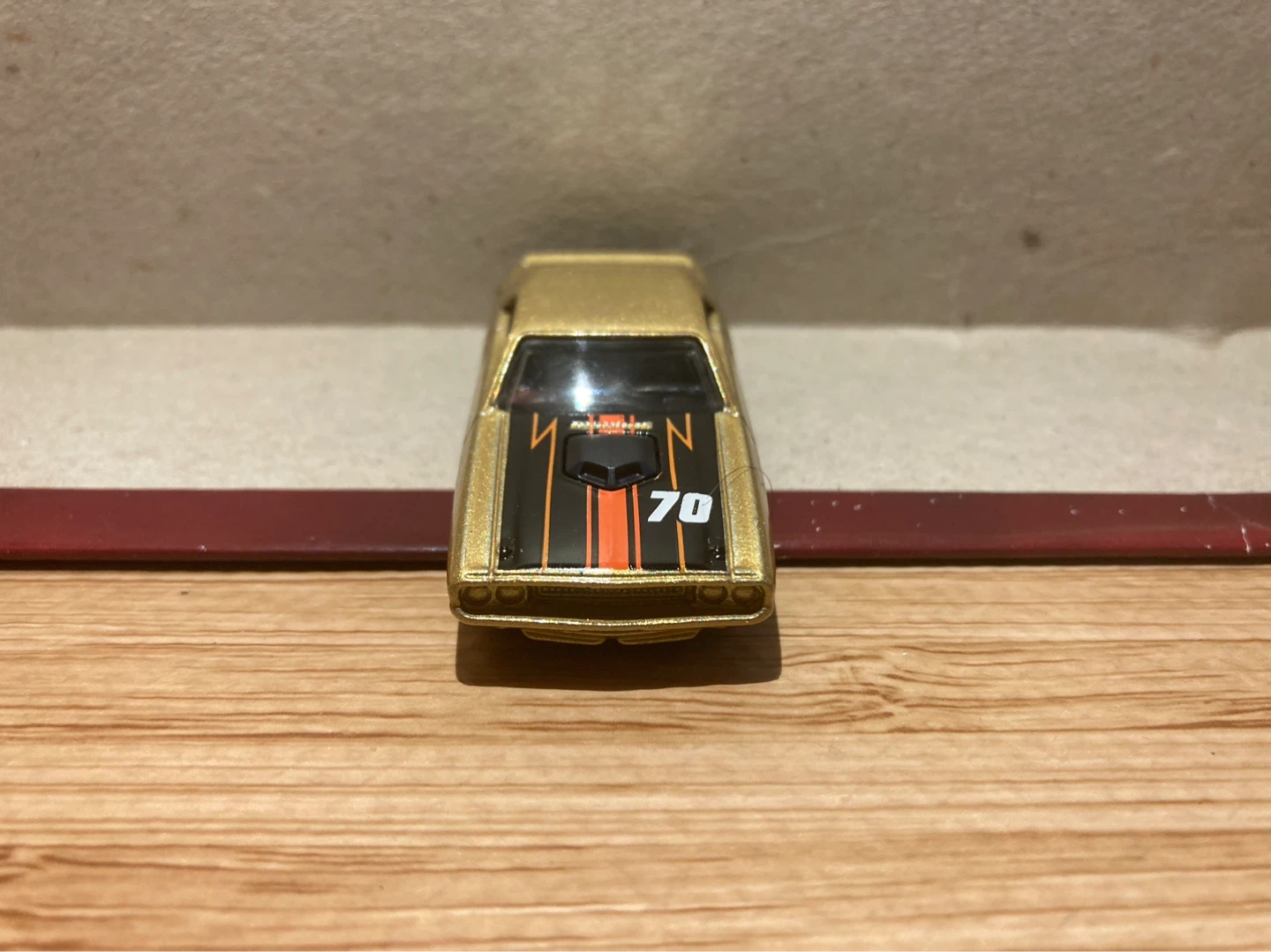 Hot Wheels Loose / 70 Challenger / Gold - photo 2