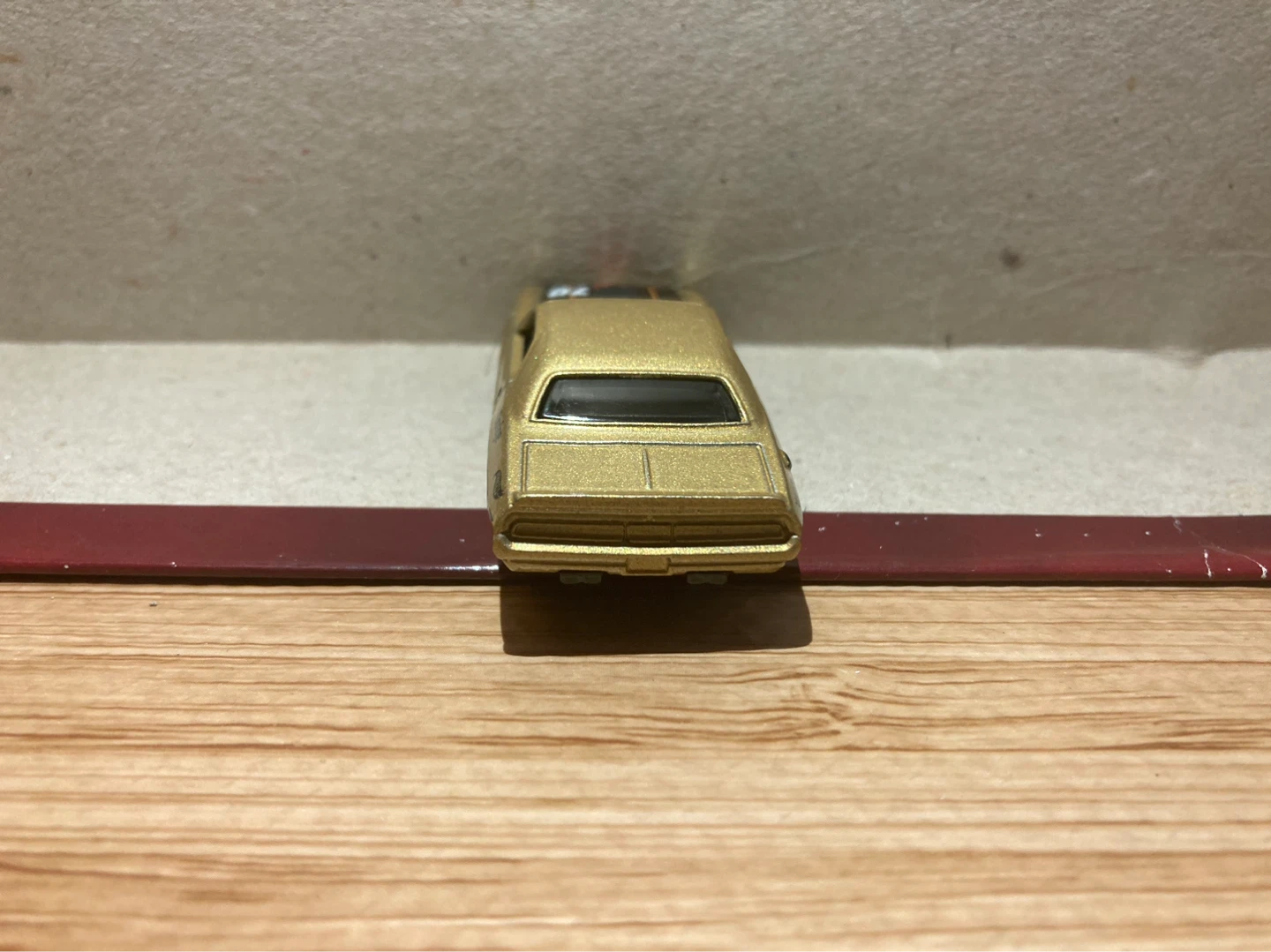 Hot Wheels Loose / 70 Challenger / Gold - photo 4