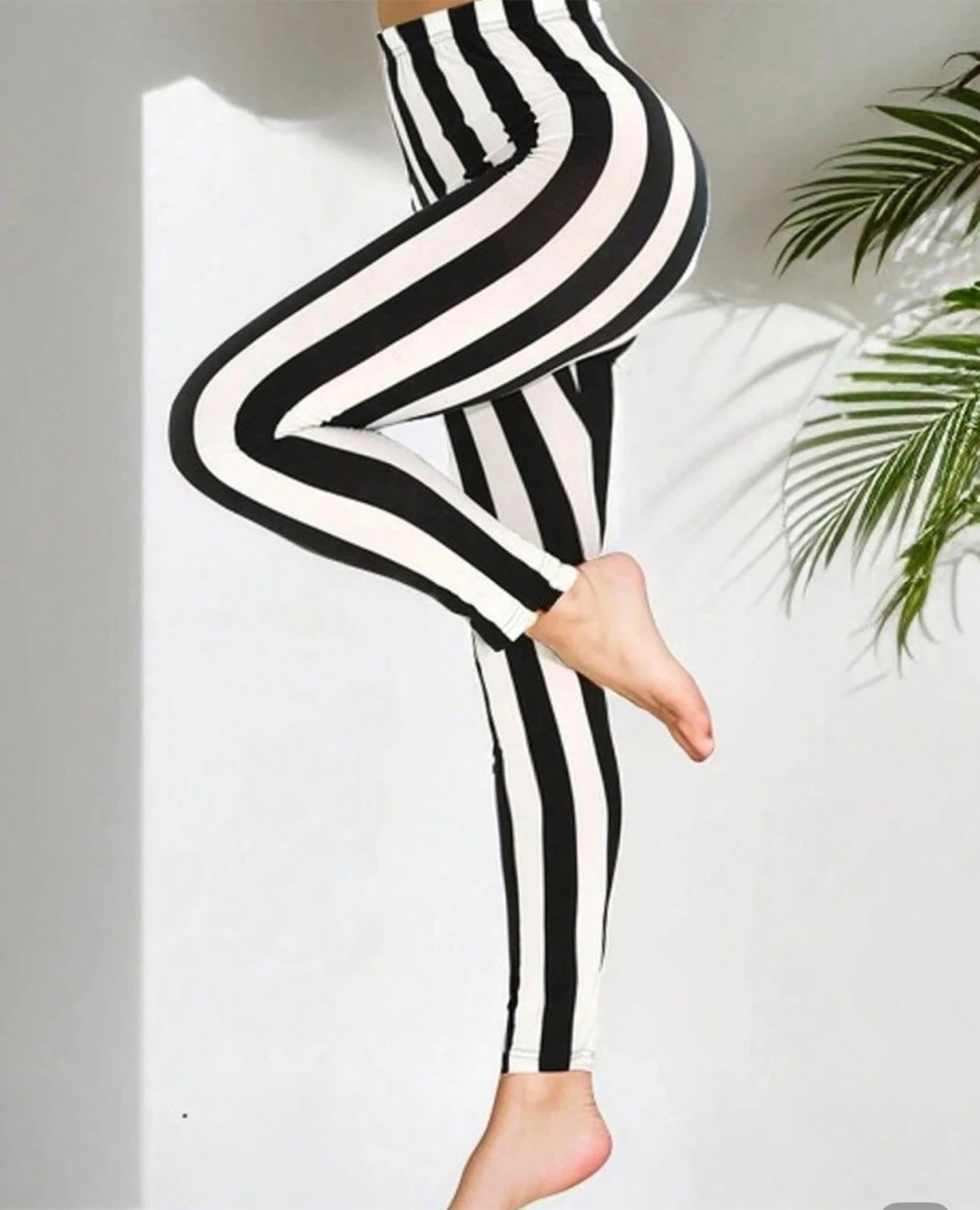 Black and White Striped Leggings