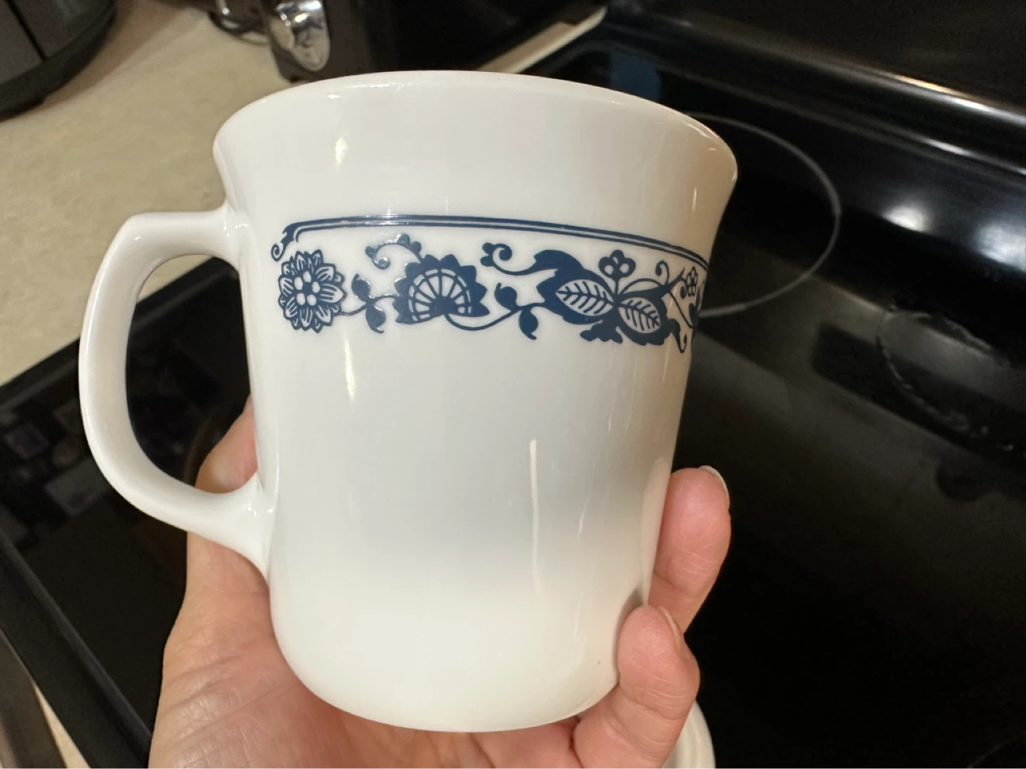 Set of 3 Corelle Blue Floral Mugs - photo 4