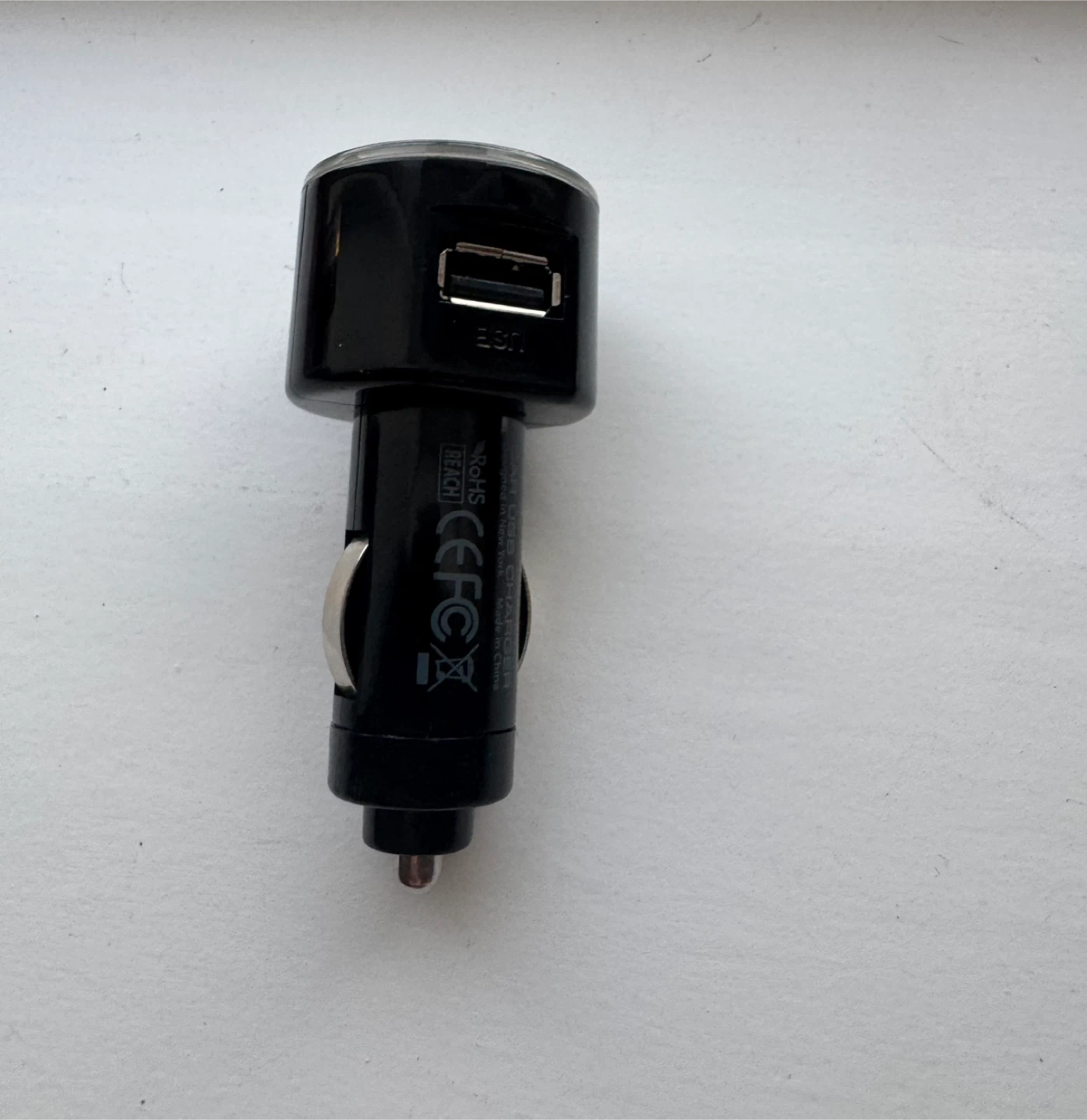 iLuv 1 Port USB Car Charger - photo 2