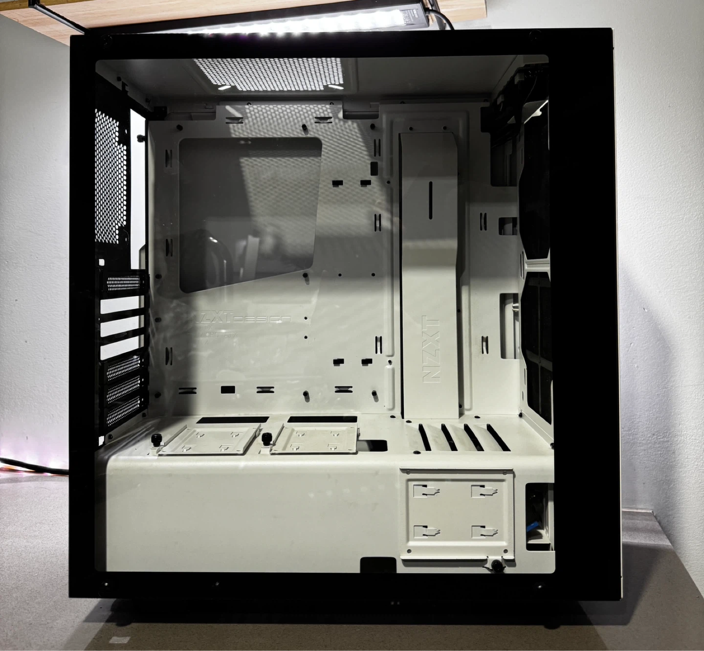 NZXT H510 ATX Mid-Tower PC Computer Case - photo 2