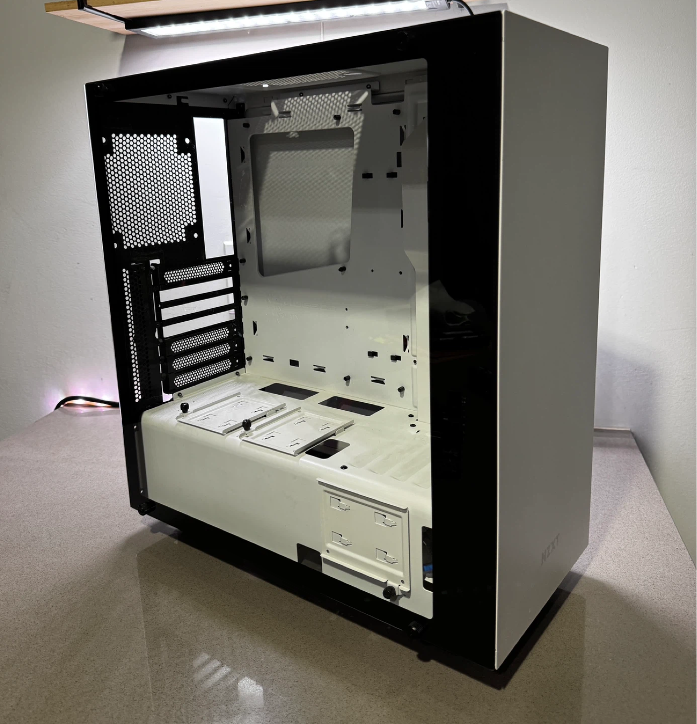 NZXT H510 ATX Mid-Tower PC Computer Case