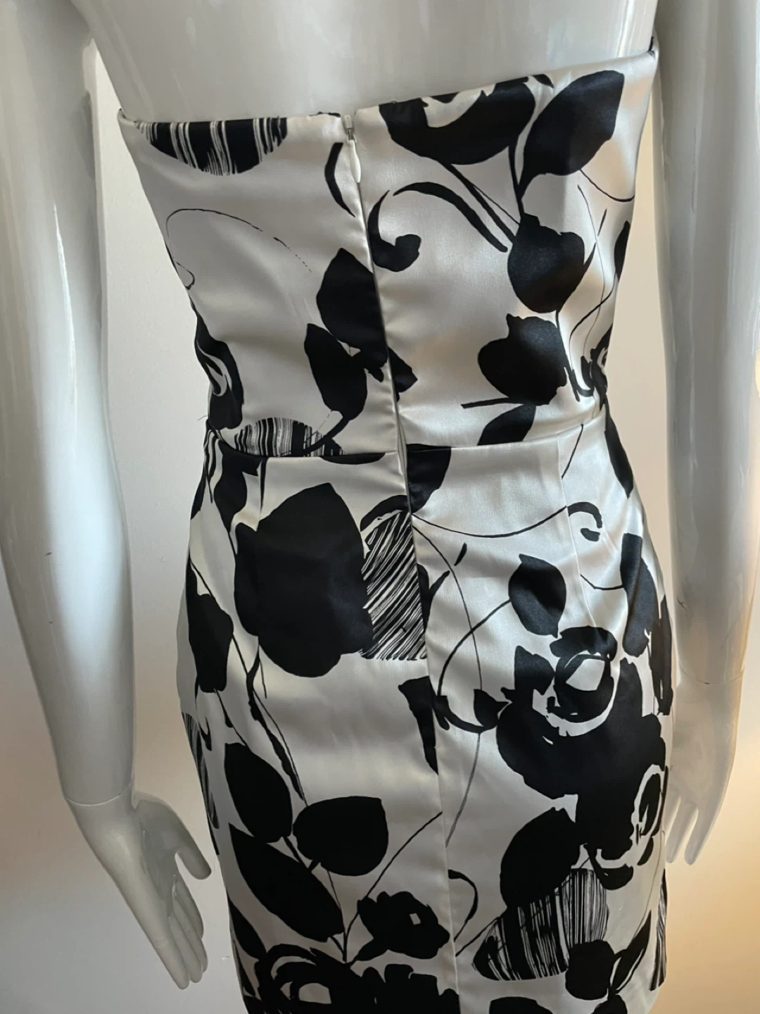 Strapless Black and White Floral Mini Dress - photo 4