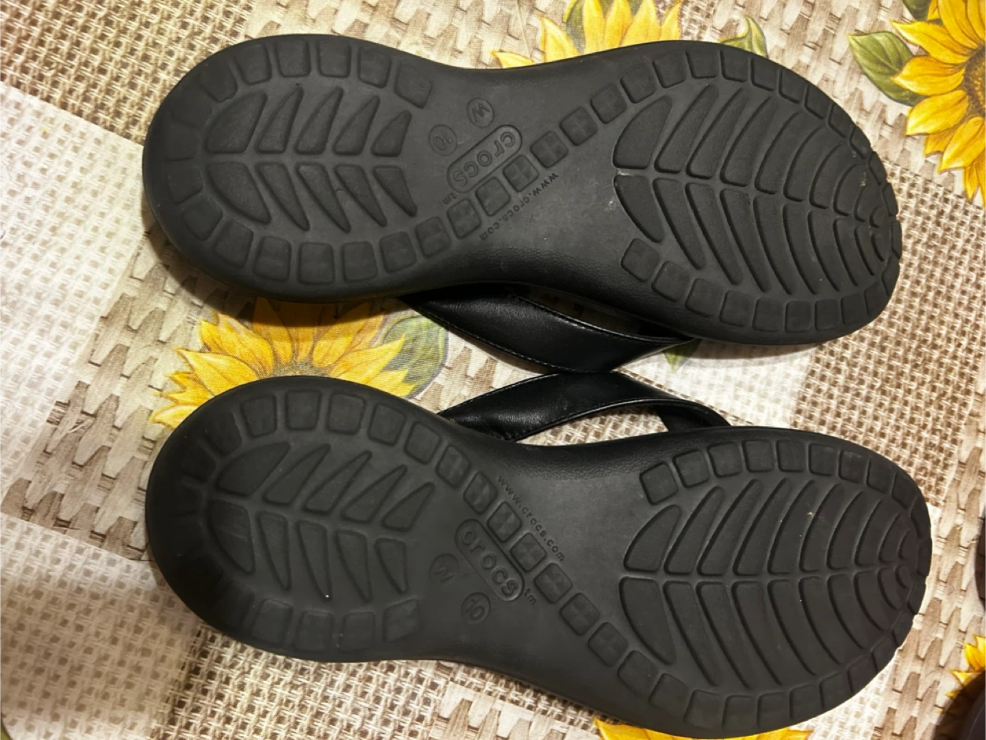 Crocs Dual Comfort Flip Flops Size 10 Women's - photo 3