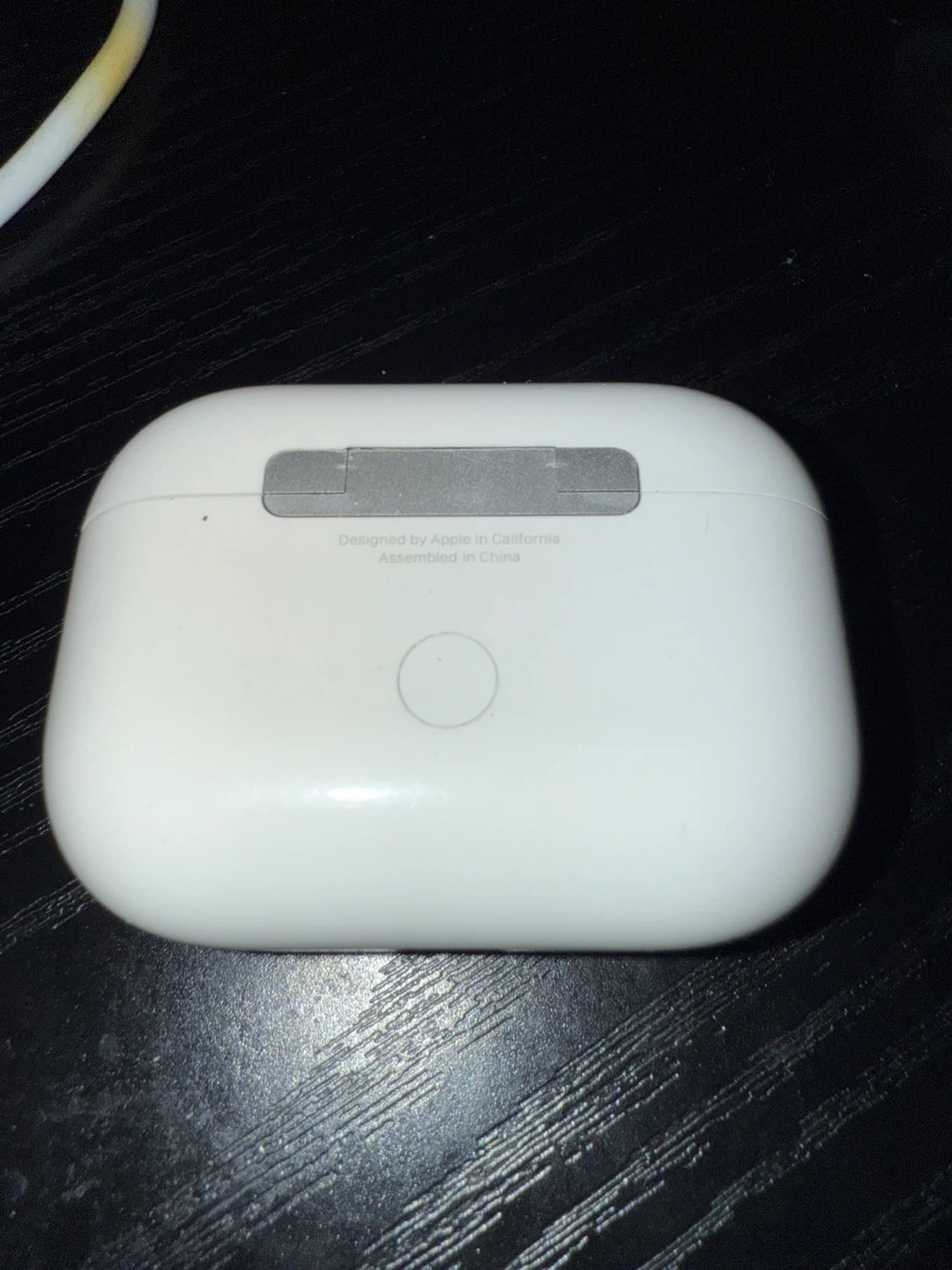 Apple AirPods Pro (2nd Gen) Charging Case and Earbud - photo 2