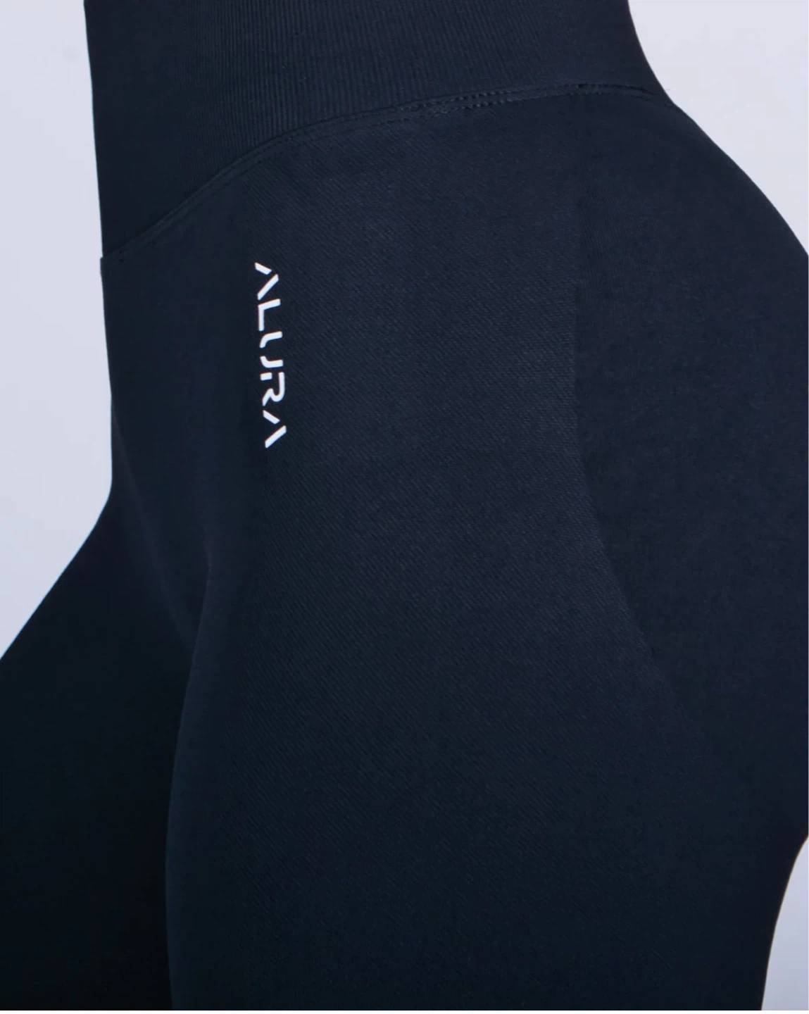 BRAND NEW ALURA Captivate Shorts - S, Black - photo 3