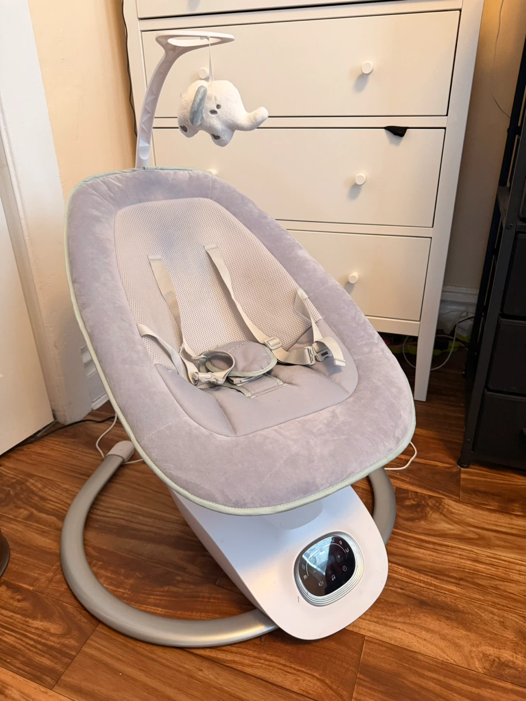 Momcozy Baby Swing 6 motions 4 speeds 8 soothing sounds! 🫶🍼👶🩶