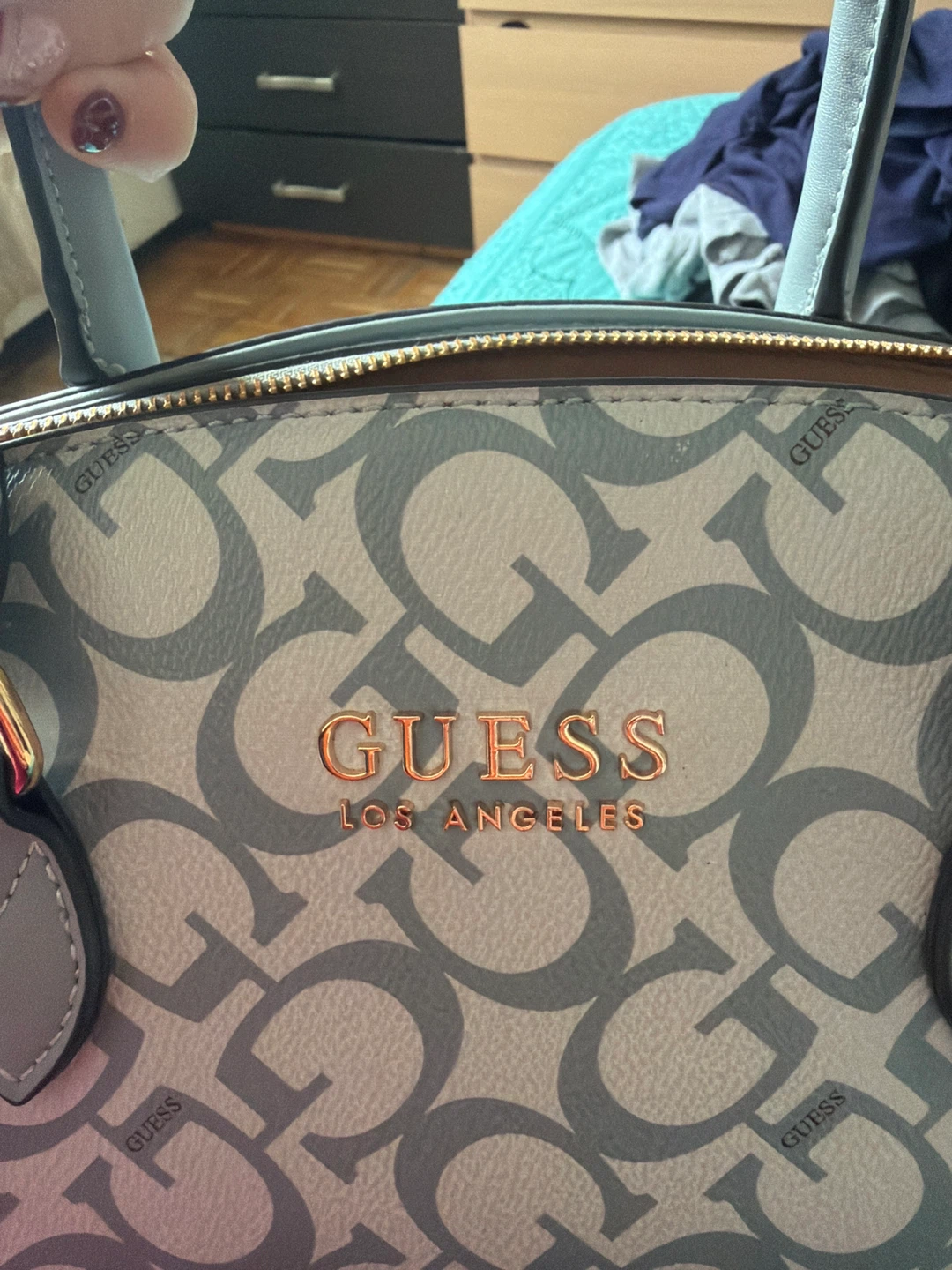 Guess Los Angeles Tote Bag