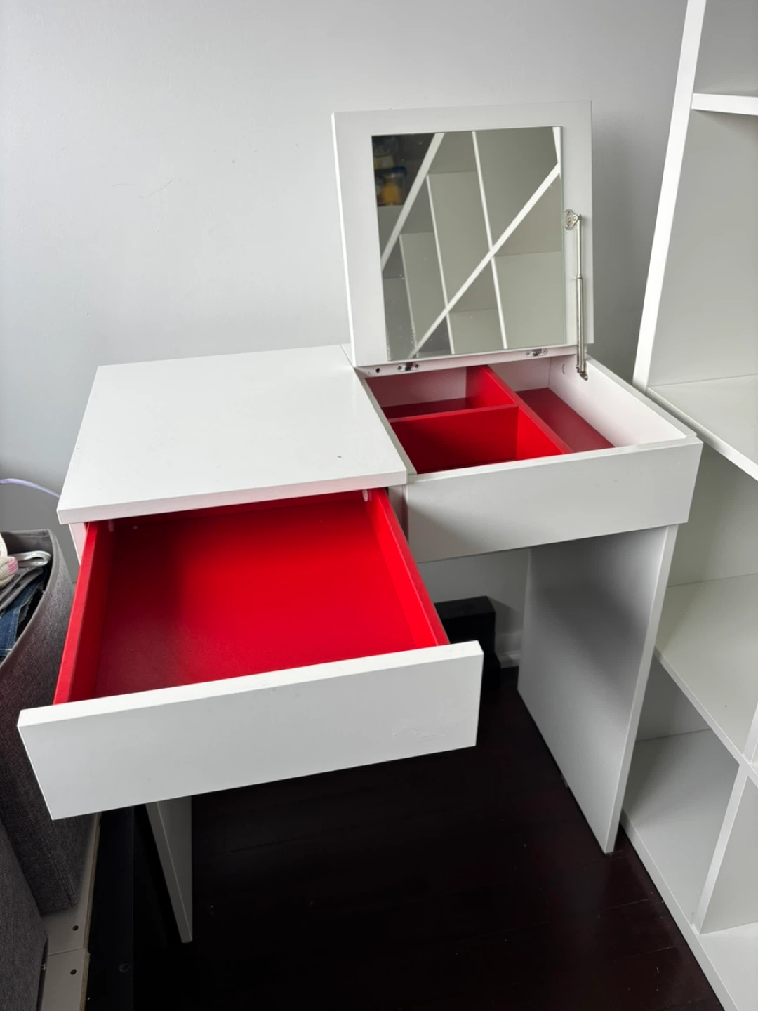 White Vanity Desk with Mirror and Red Lined Drawers - photo 2