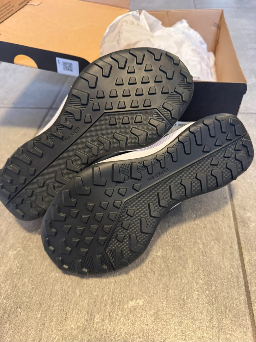 NEW Adidas Terrex Voyager 21 Slip-On K - Youth Size 2.5 (Black) - photo 4
