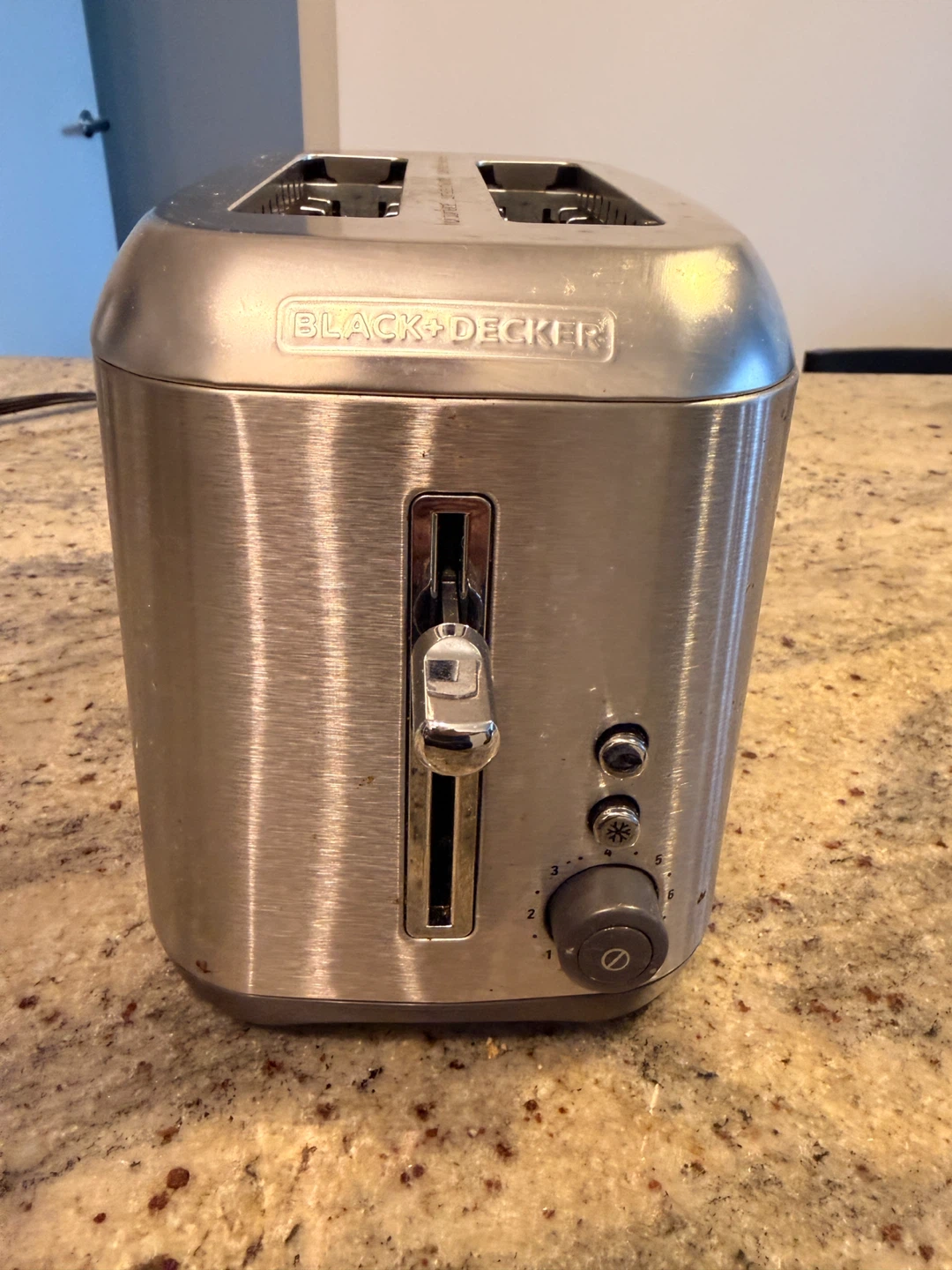 Black & Decker 2-Slice Toaster - photo 2