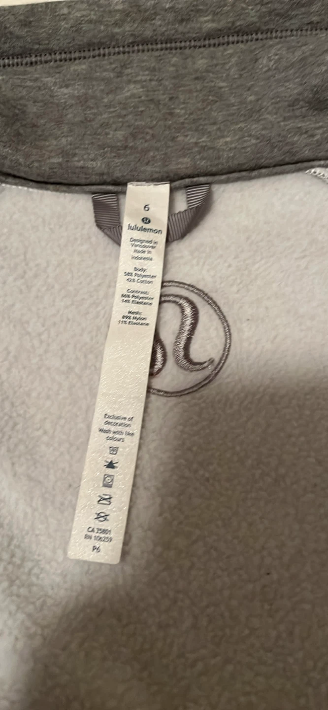 Lululemon Grey Jacket - Size 6 - photo 5