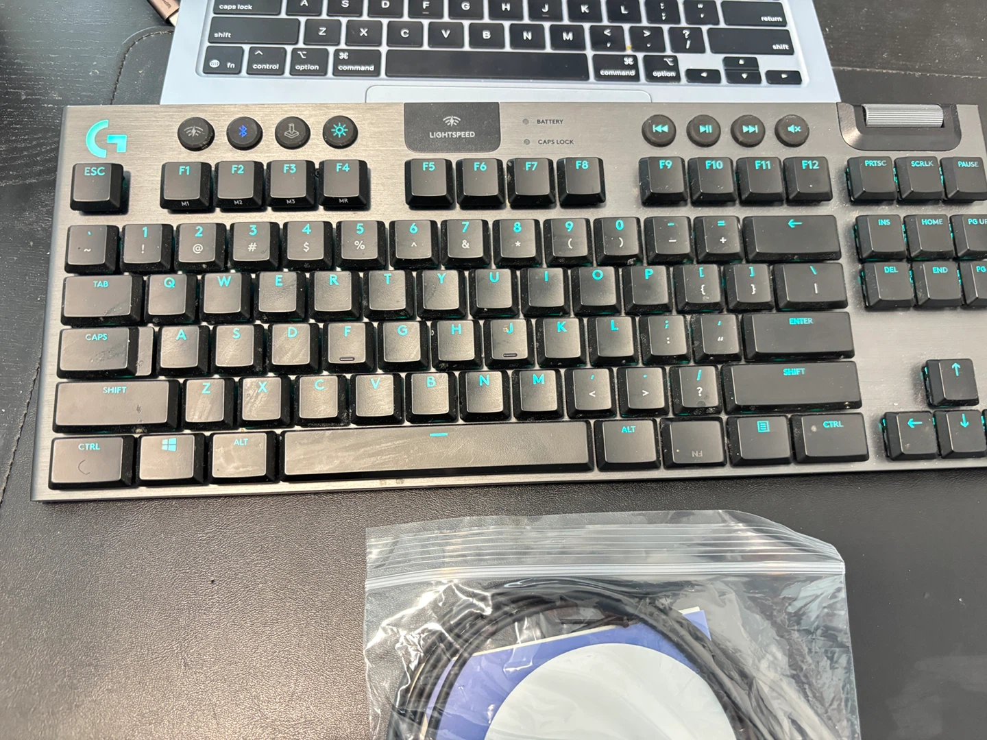 Logitech G915 Mechanical Gaming Keyboard - photo 2