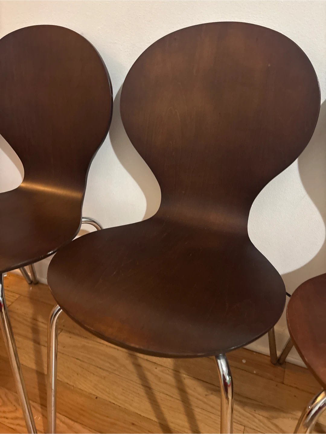 Mid - Century Set of 4 Walnut Molded Plywood Chairs( Best offer) - photo 3