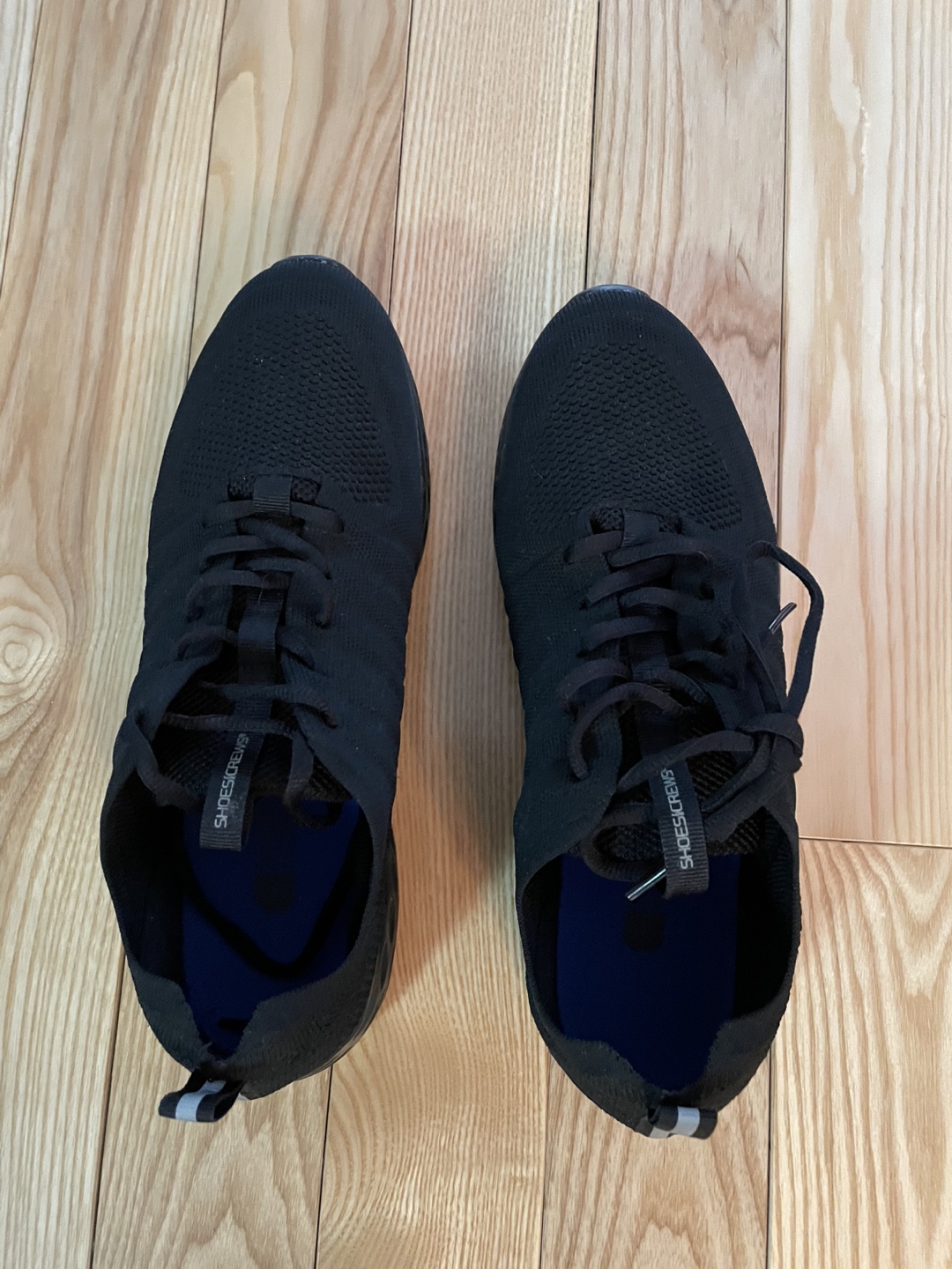 ShoesForCrews Men Shoes - Size 10.5