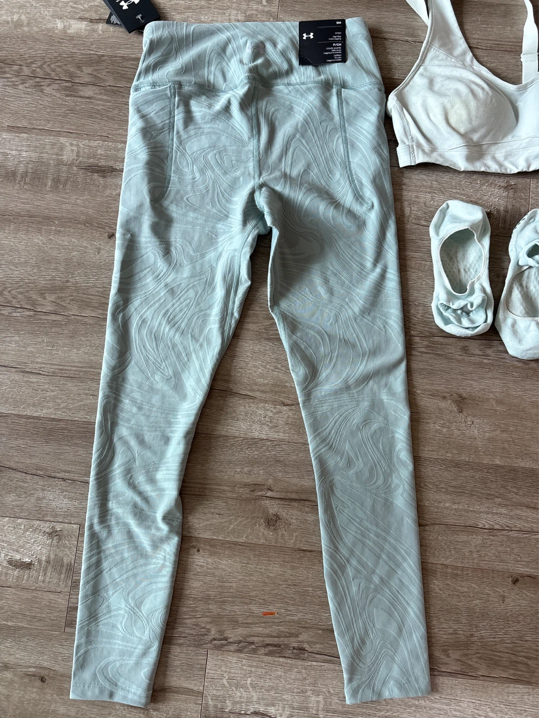 Under Armour Set - Leggings, Sports Bra & Socks