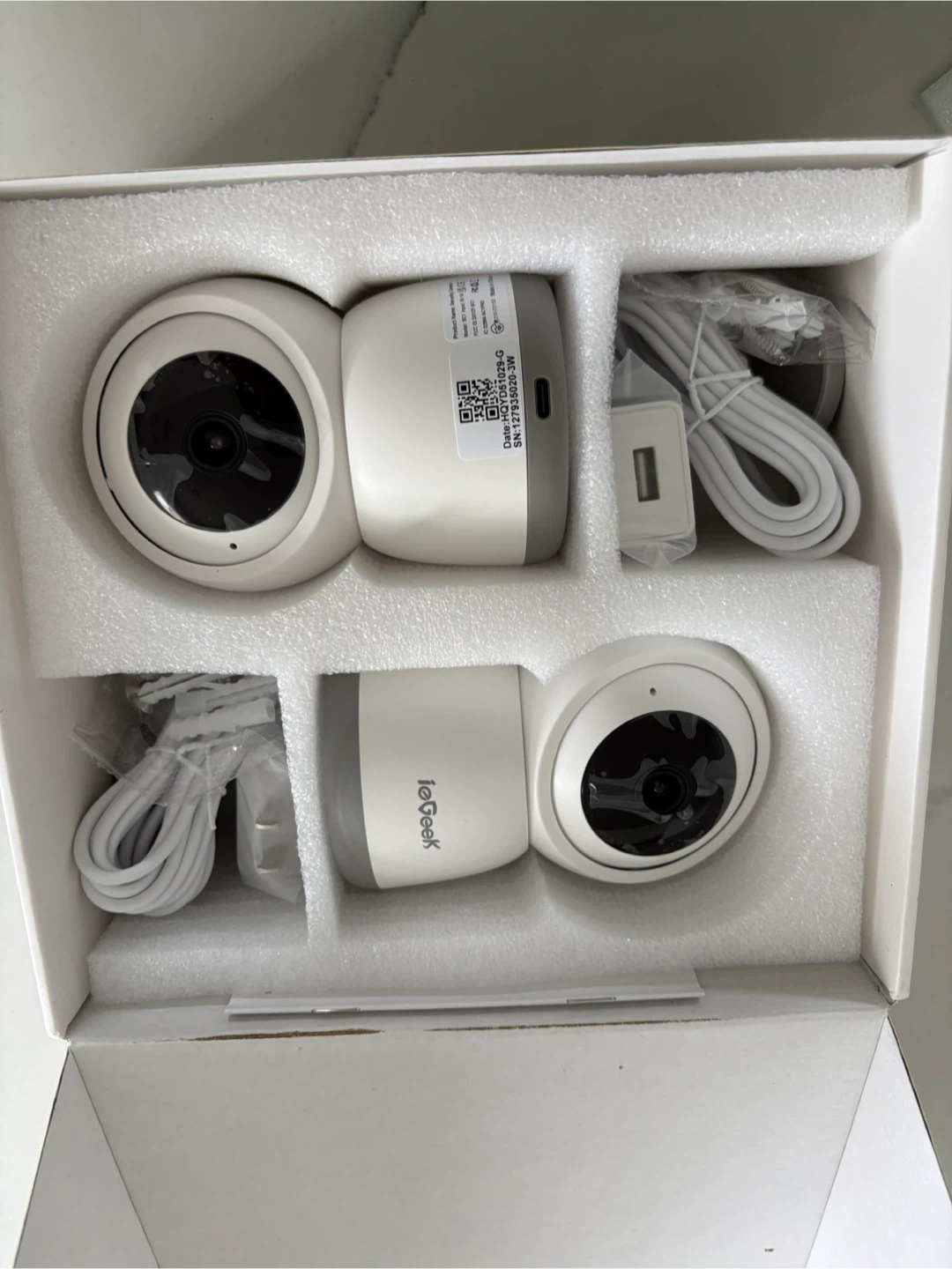 IoGeek Indoor Security Cameras (2 Pack)